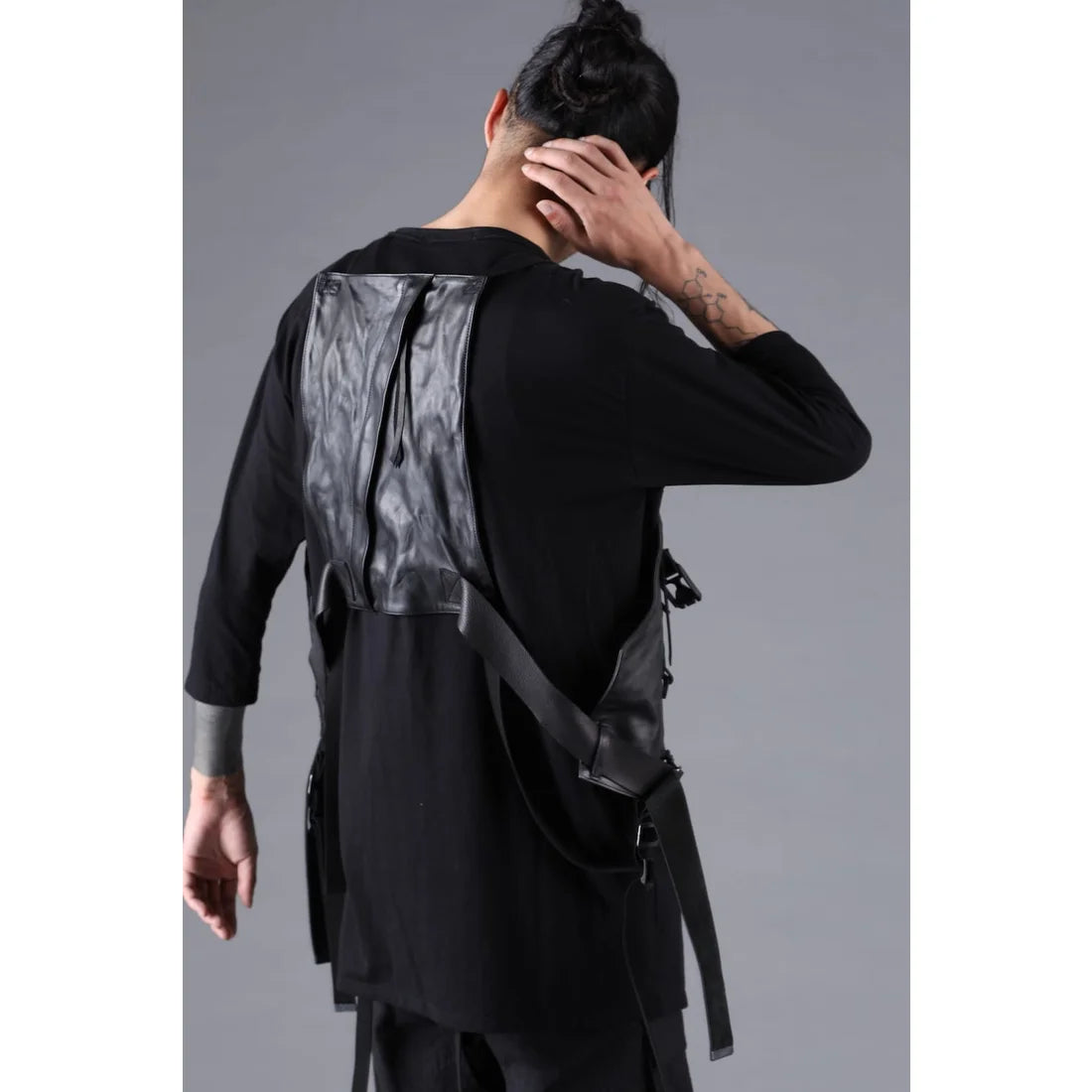 Black Horse Leather Vest Bag