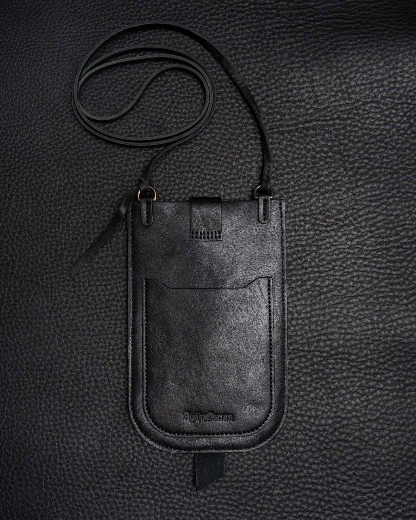 Black Horsehide Viaje Travel Pouch