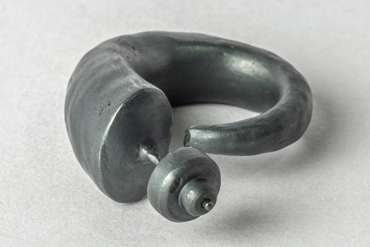 Horn Earring E2204-2-KA