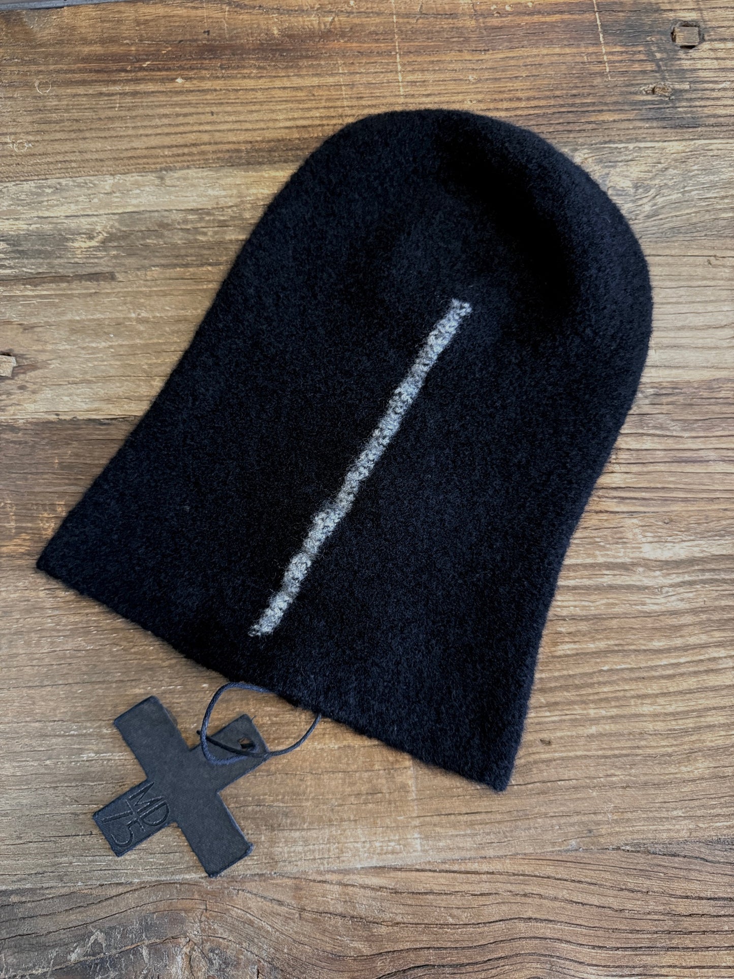 Black Contrast Stitch Cashmere Knit Cap