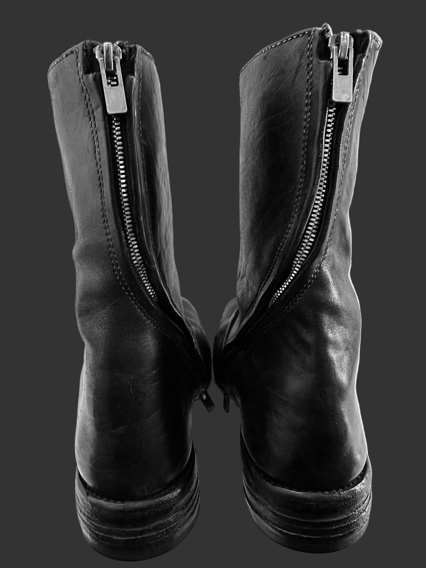 Black Diagonal Zipper Boots AM/2521SX LUC-PTC/010 by Carol Christian Poell