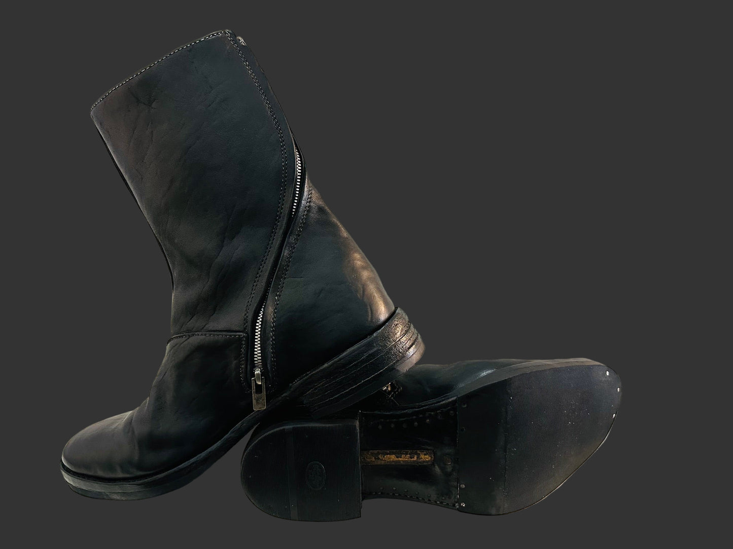 Black Diagonal Zipper Boots AM/2521SX LUC-PTC/010 by Carol Christian Poell