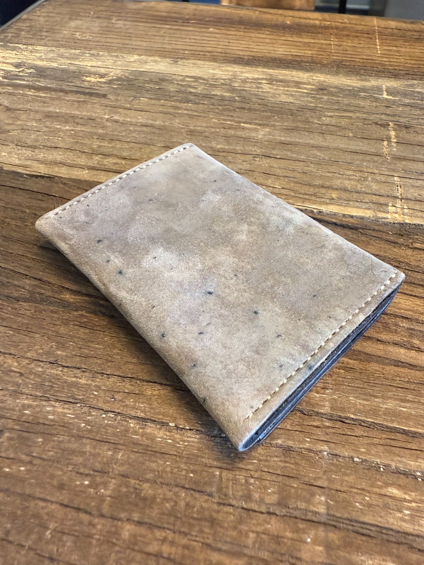 Greige Marmo Shell Cordovan Origen Snap Card Case