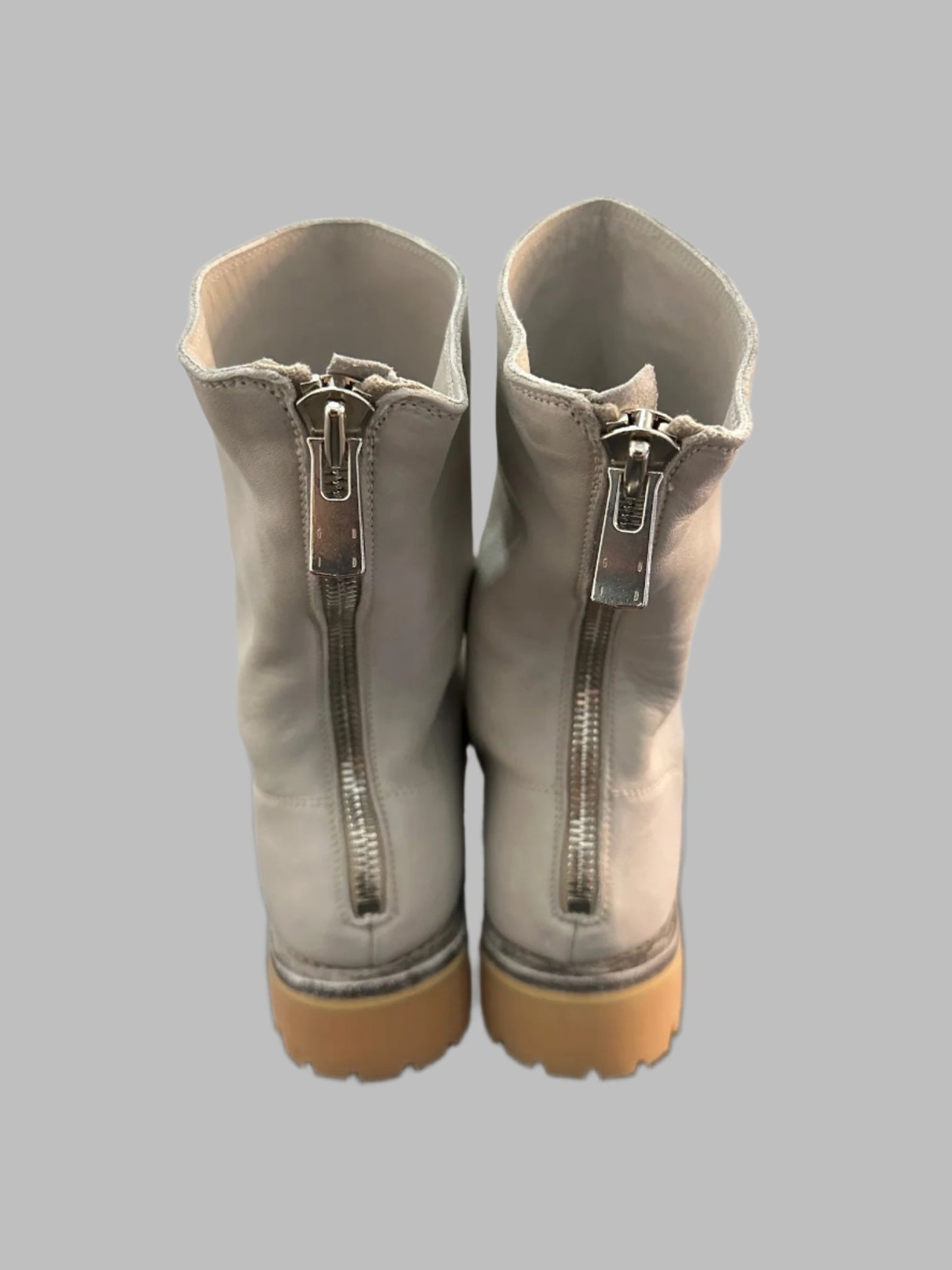 Pale Grey Back Zip Boots Vibram 788V