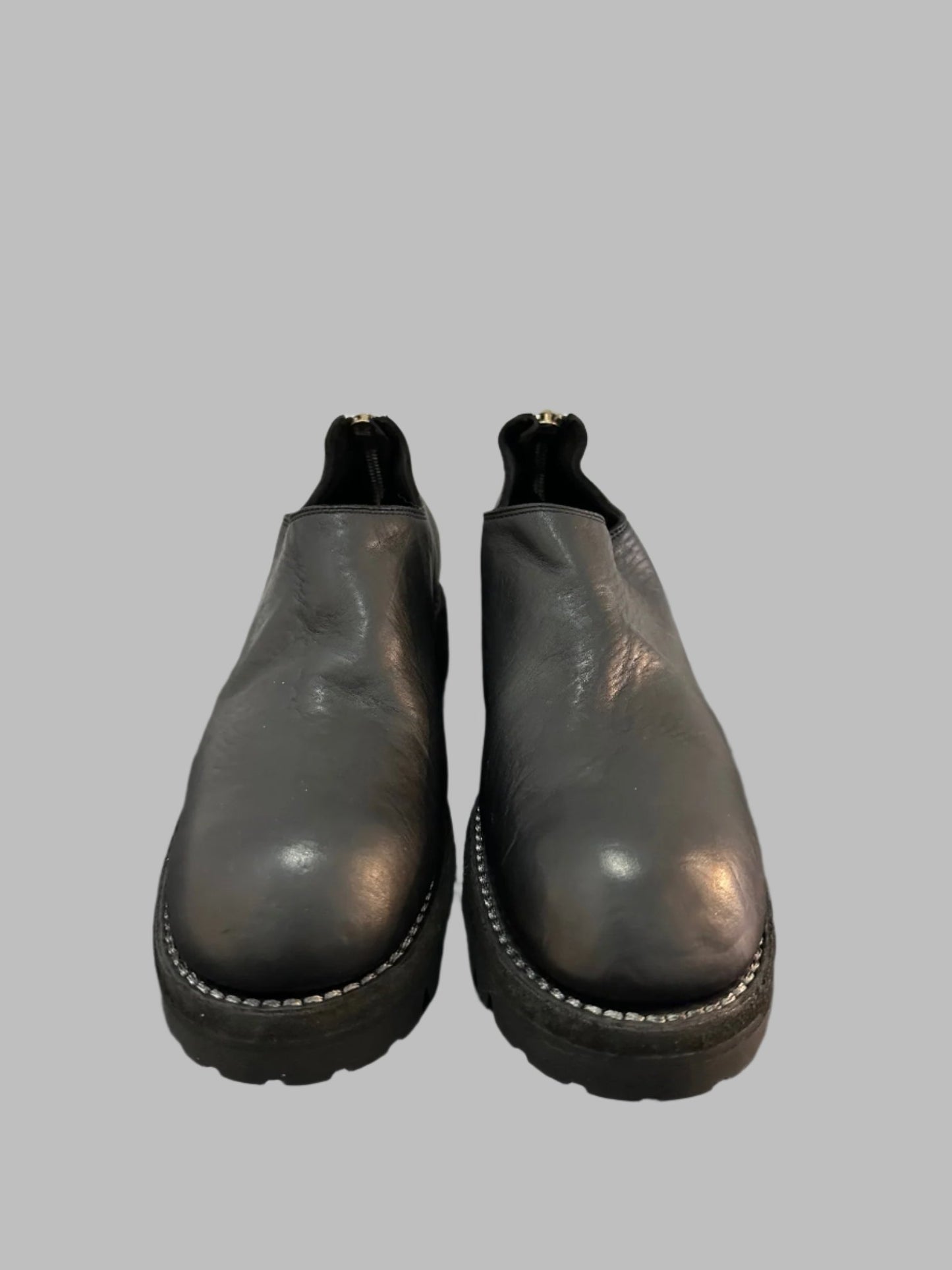Black Back Zip Loafers Vibram 790V