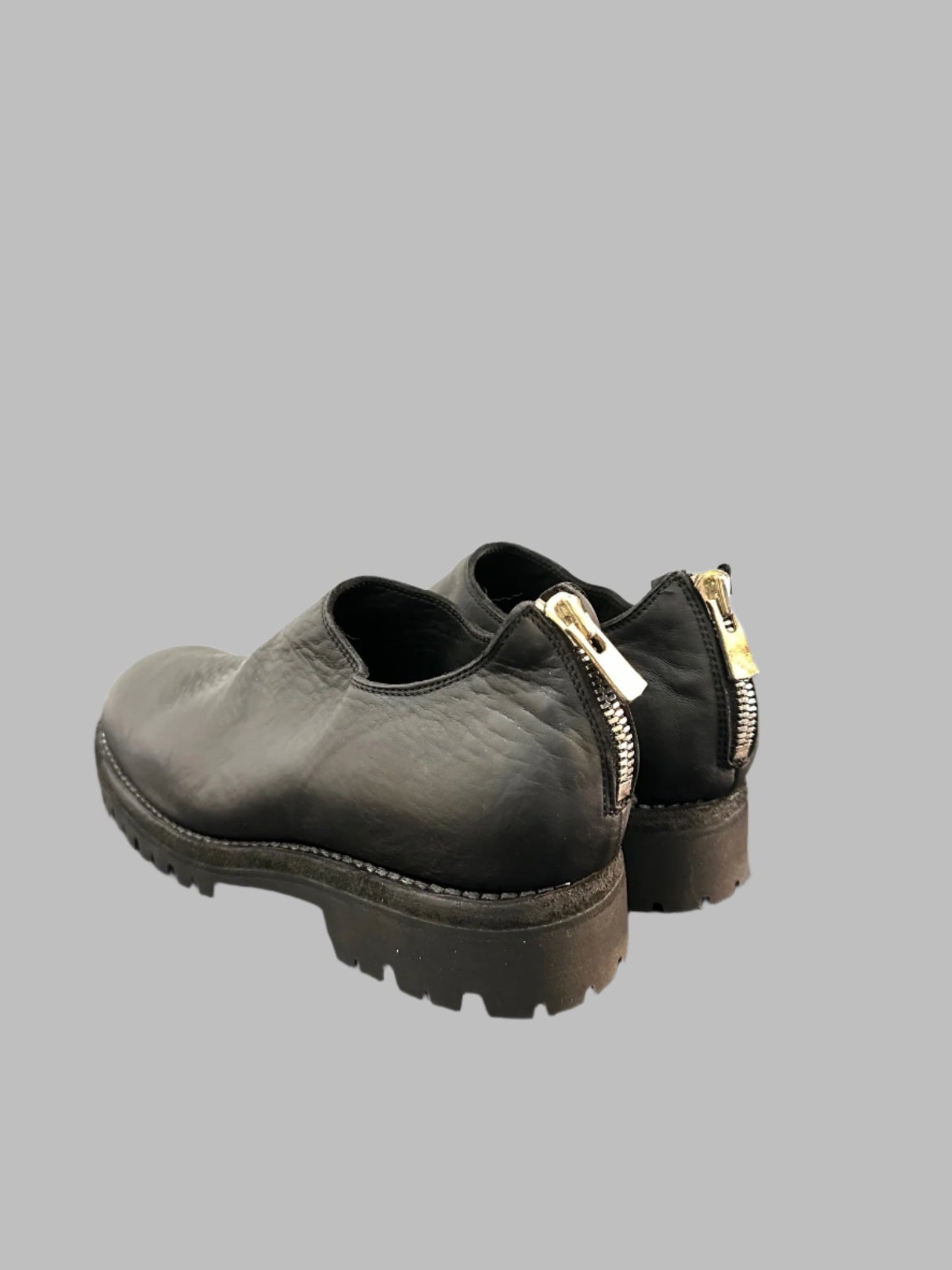 Black Back Zip Loafers Vibram 790V