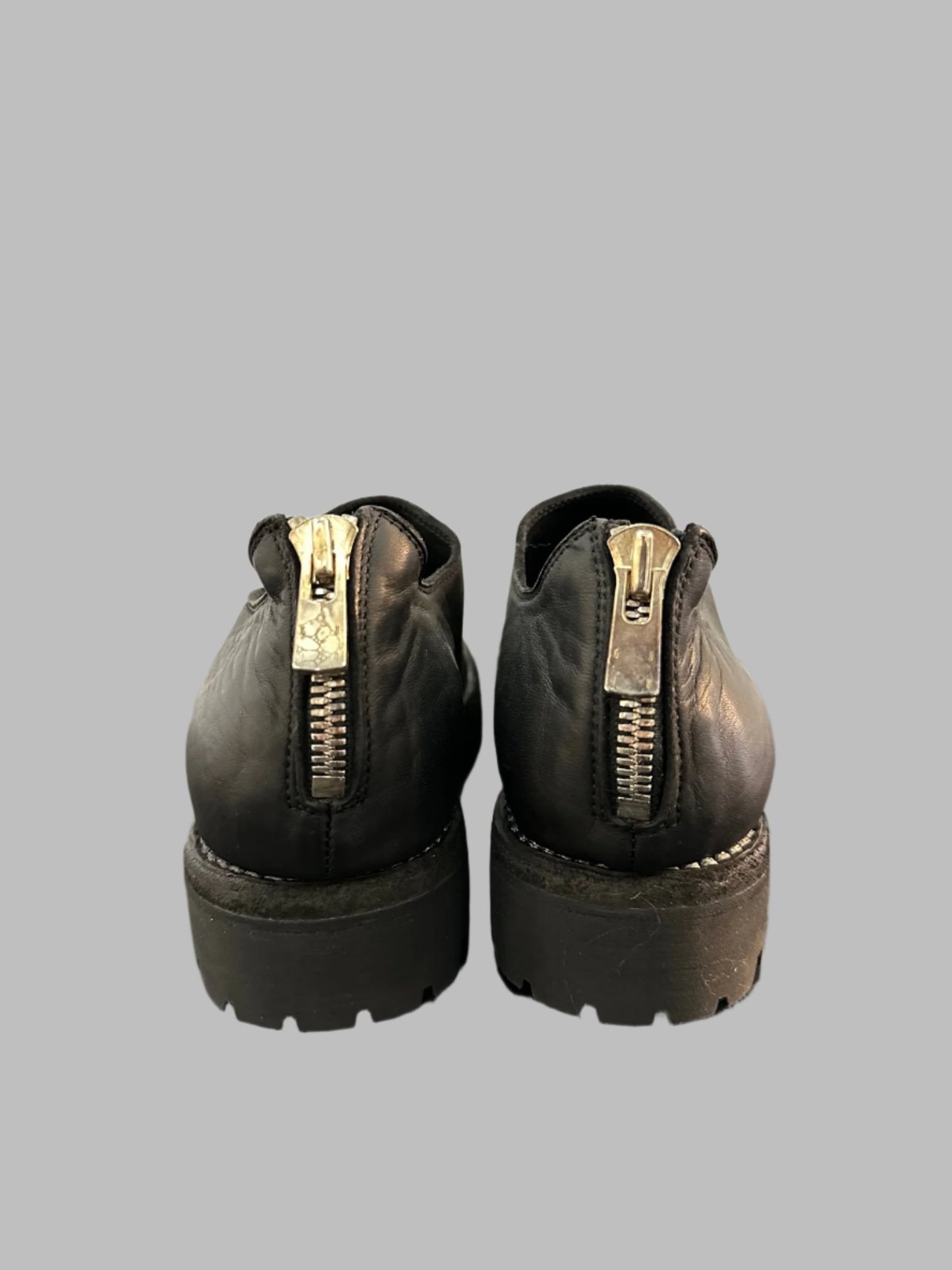 Black Back Zip Loafers Vibram 790V
