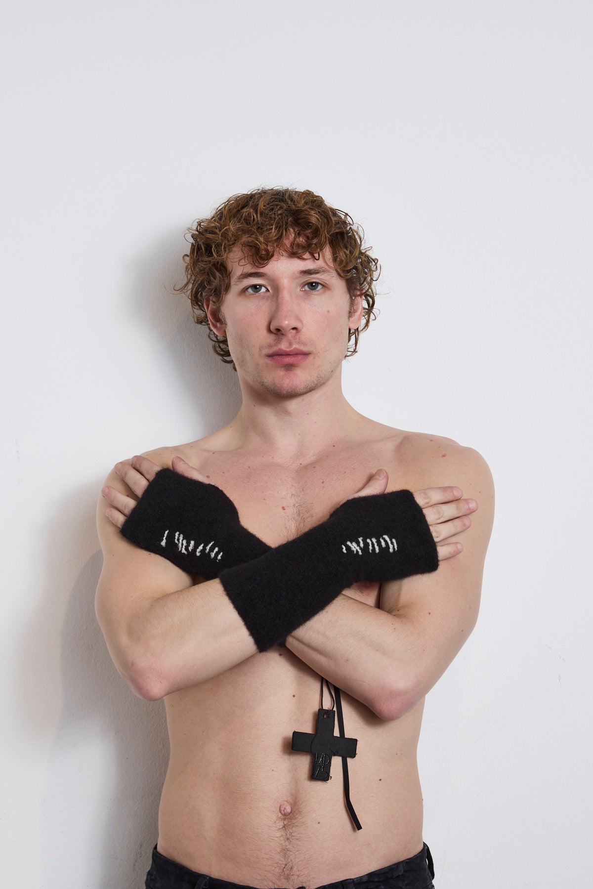 Black Cashmere Silk Fingerless Gloves w/ Embroidery