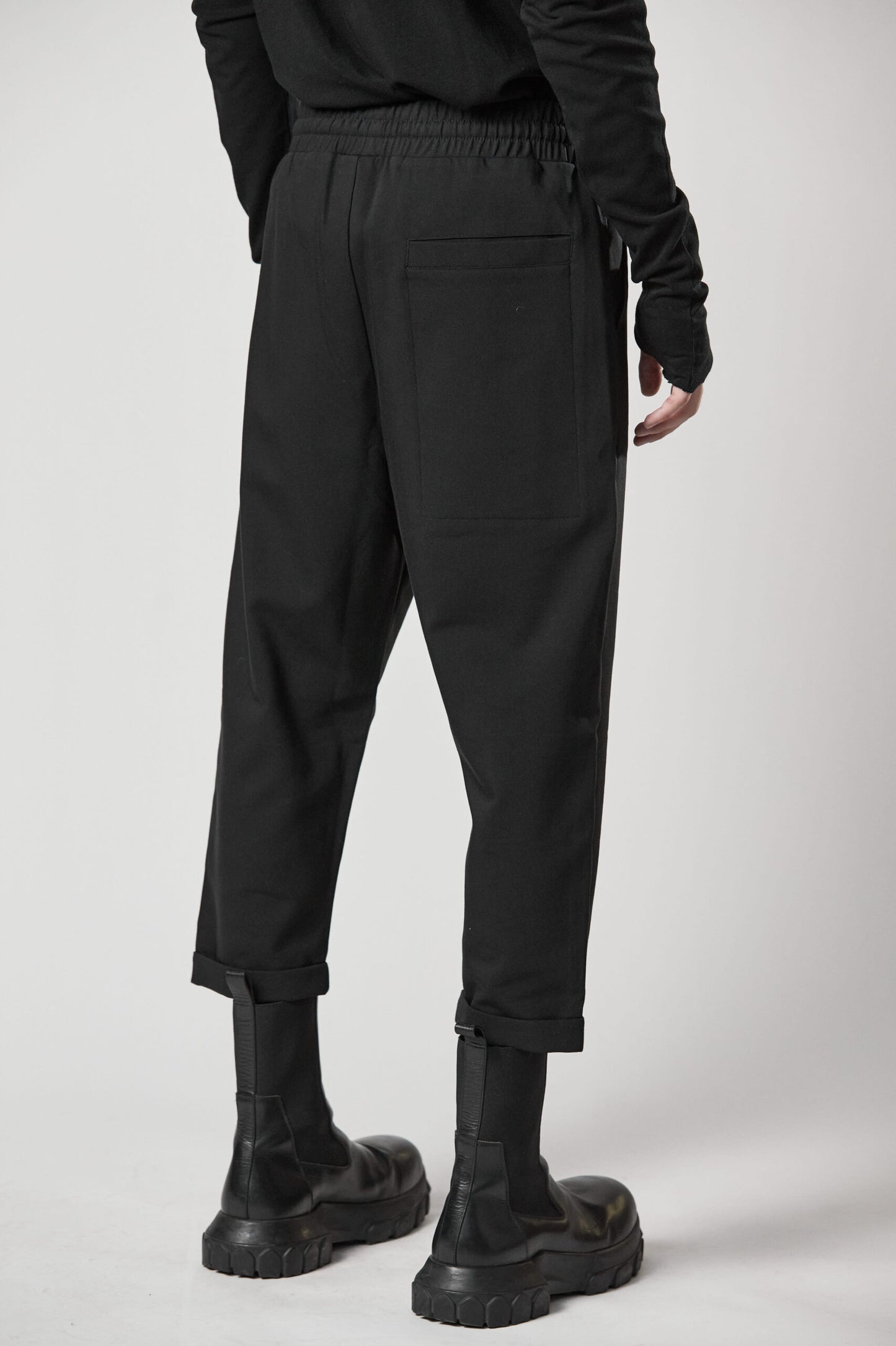 Black Cropped Leg Pants MST 450
