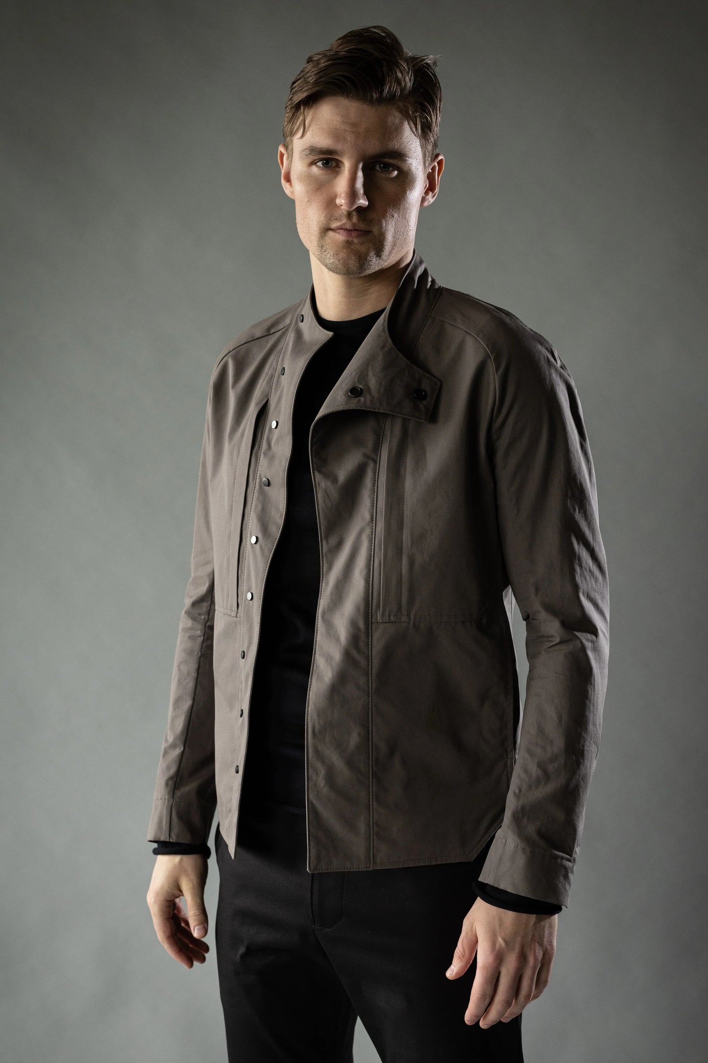 Static Black Japanese Linen Cotton Chambray AERA OVERSHIRT