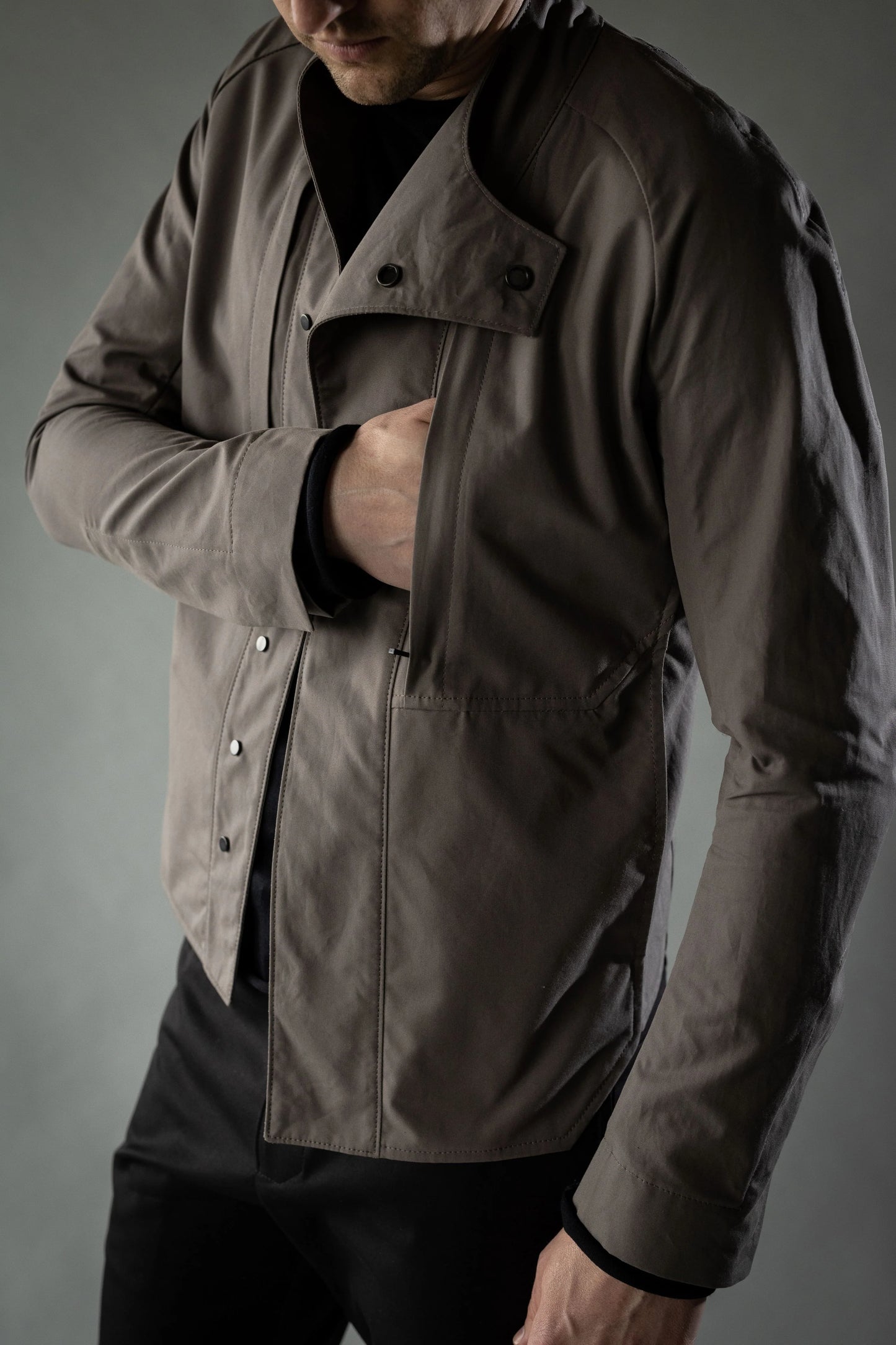 Static Black Japanese Linen Cotton Chambray AERA OVERSHIRT