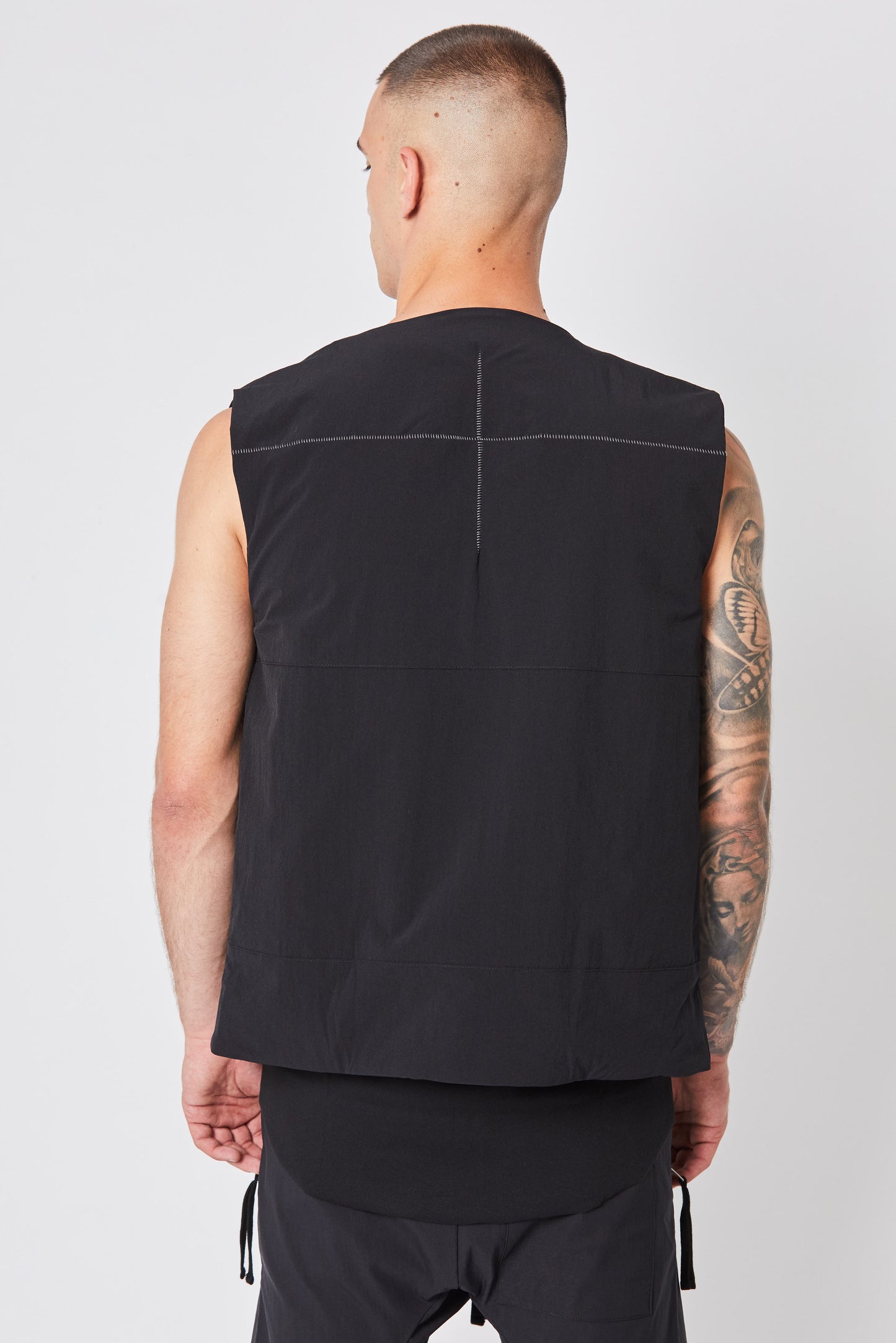 Black V-Neck Zipper Stretch Nylon Padded Vest MSJ 577