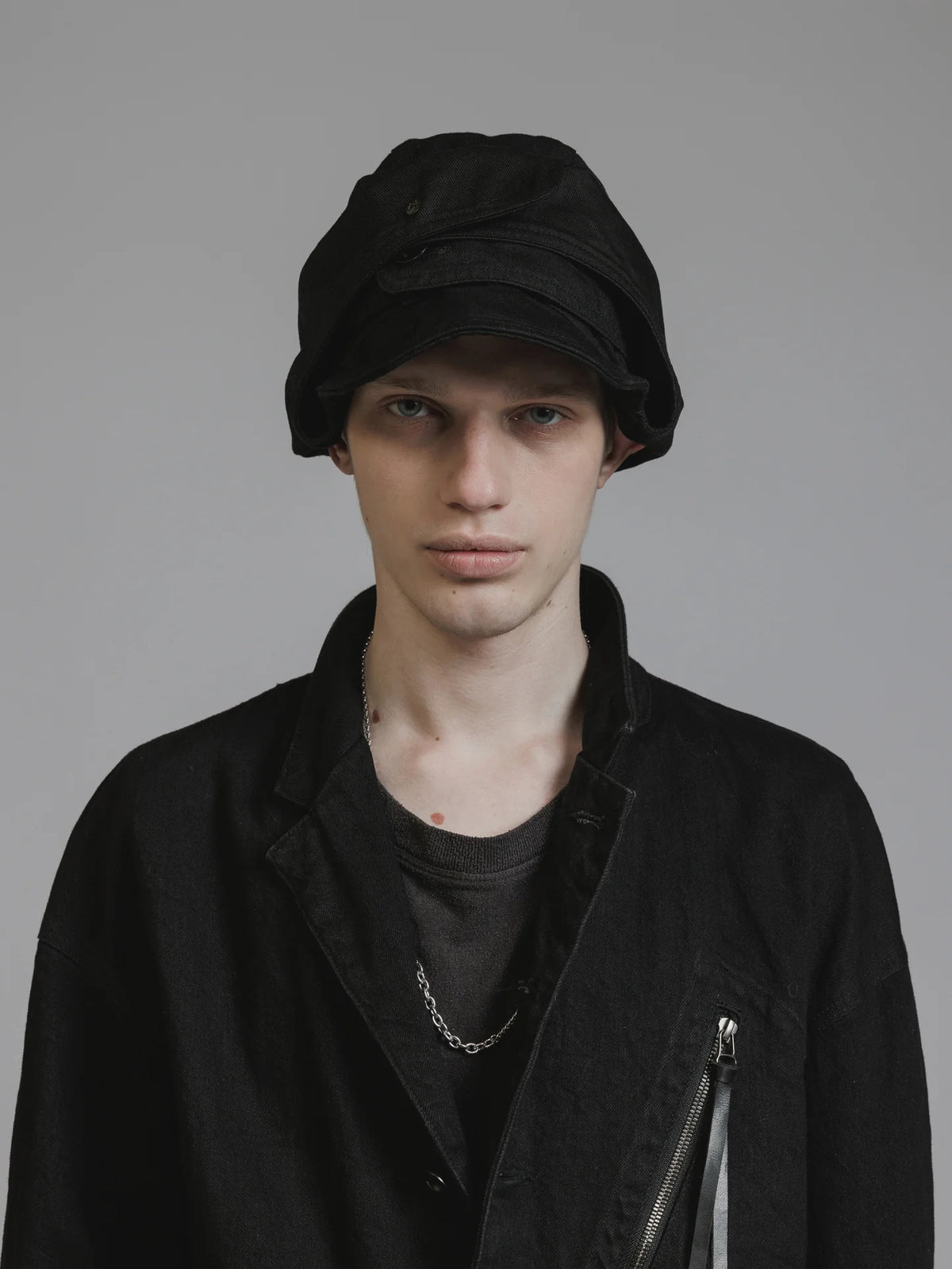 BLACK DENIM HAT