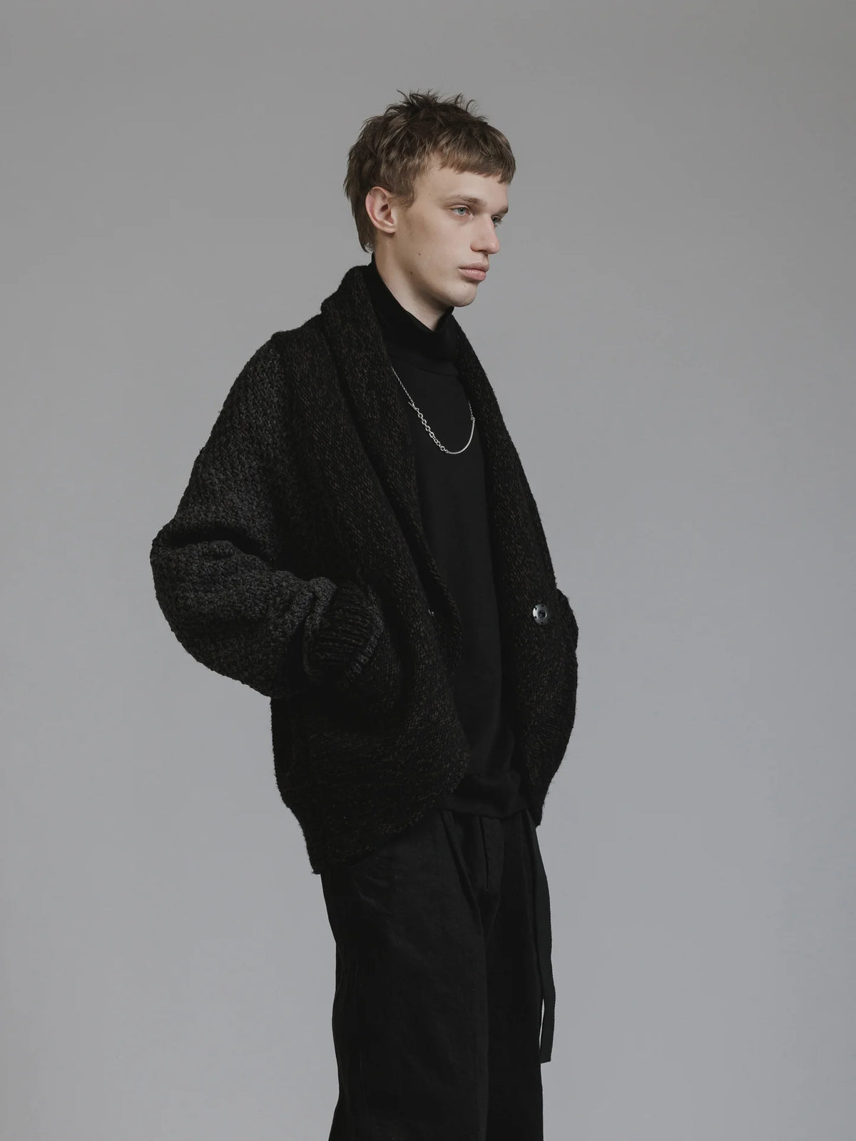 BLACK HAND KNIT CARDIGAN