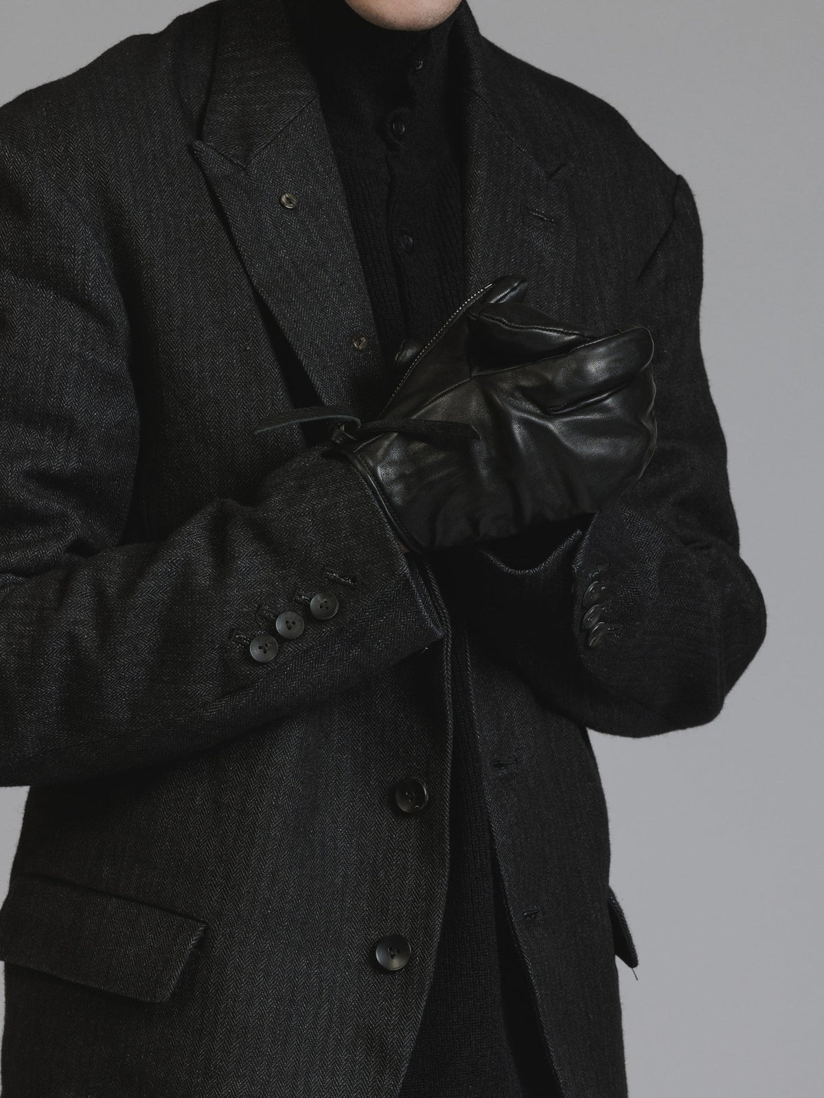 BLACK TVA X D.HYGEN EDITION HORSE LEATHER GLOVES