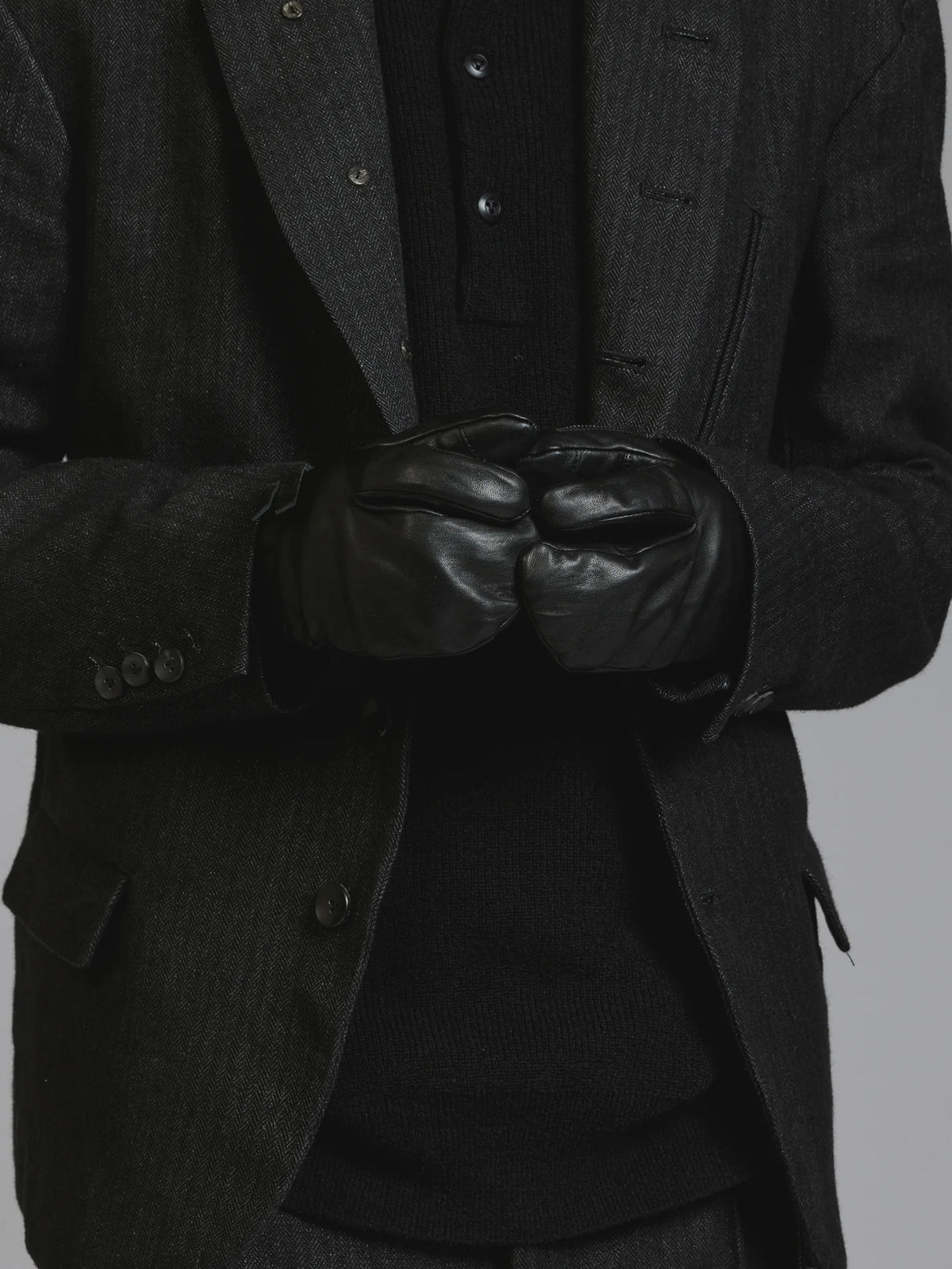 BLACK TVA X D.HYGEN EDITION HORSE LEATHER GLOVES