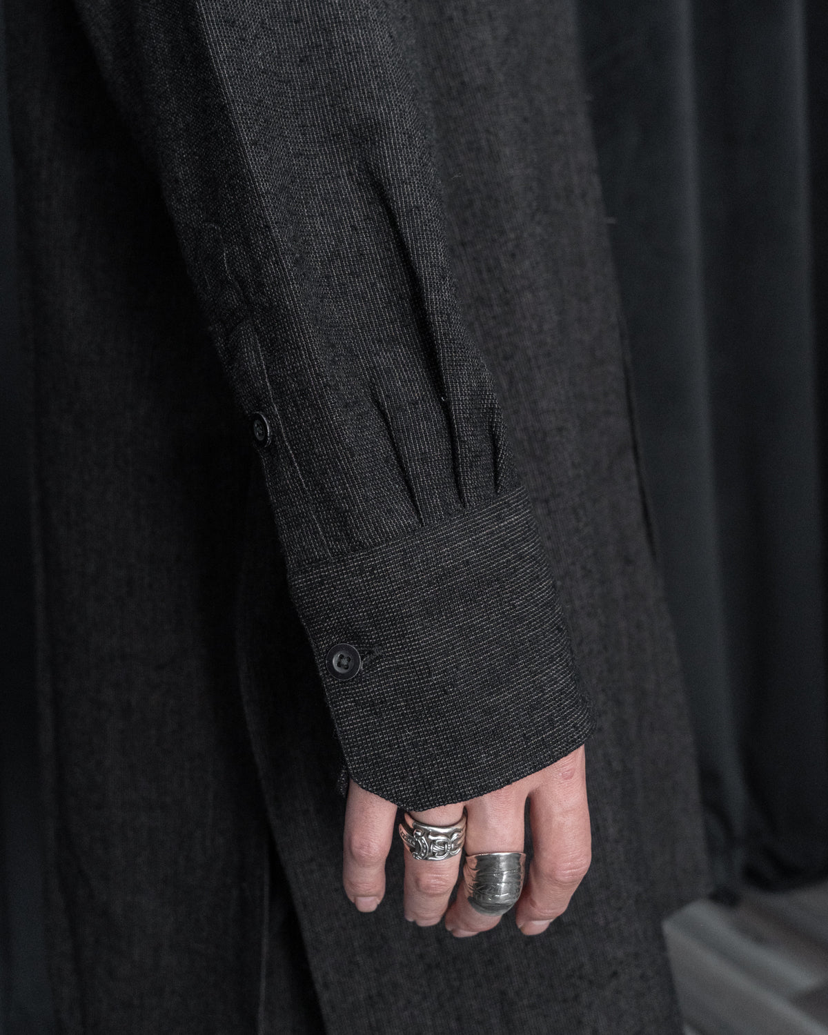 Dark Cocoa Nib Silk Wool Stand Collar Long Tail Shirt