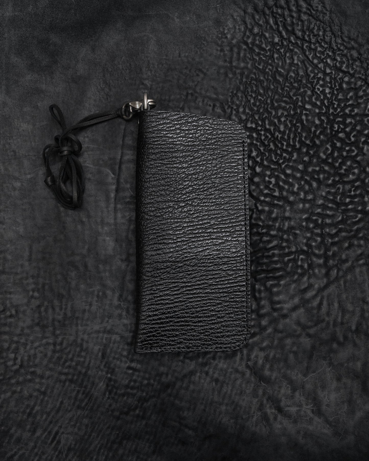 Black Shark Texture Bovine Kinich 2 Eyewear Pouch