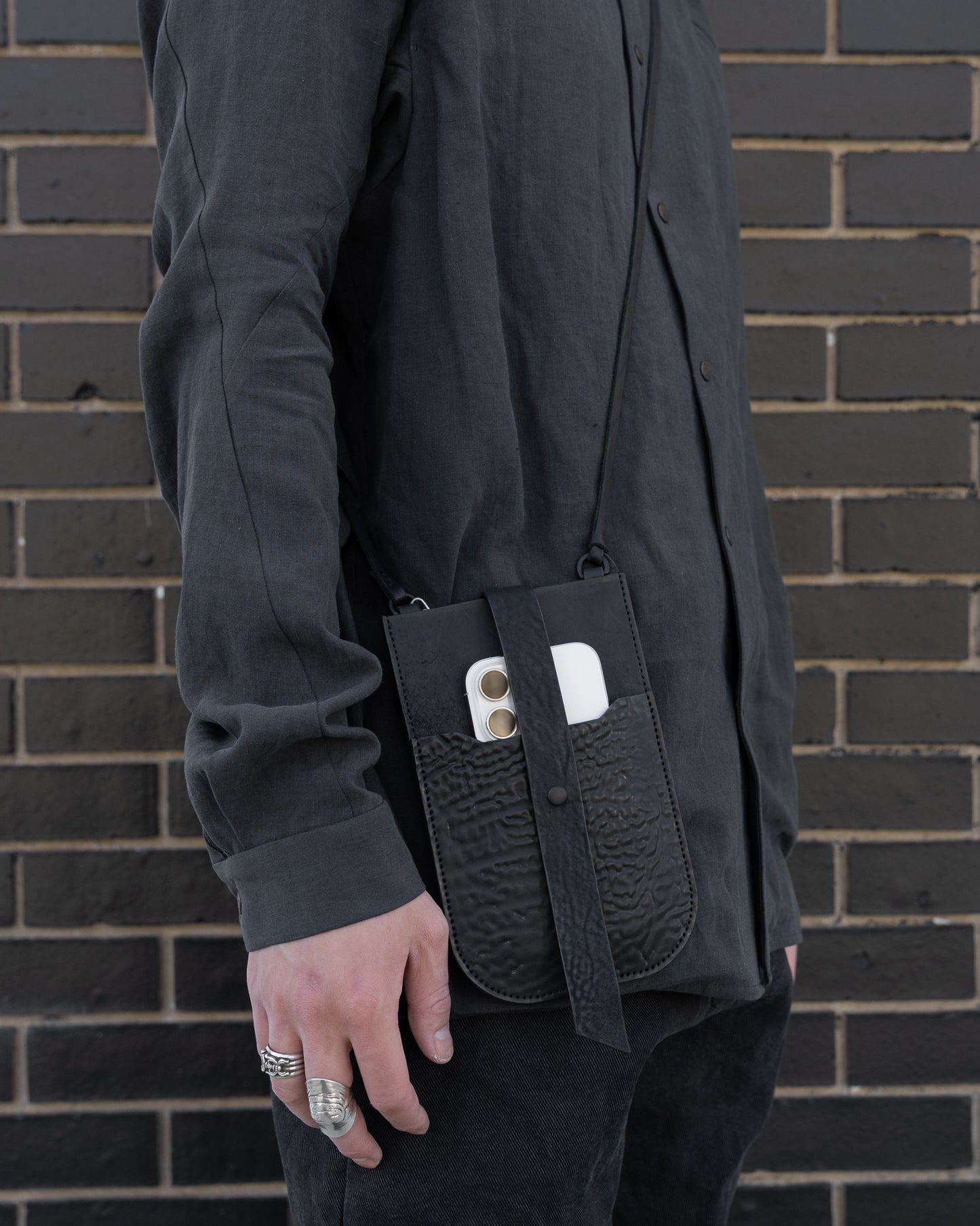 Black Reverse Culatta Viaje Travel Pouch