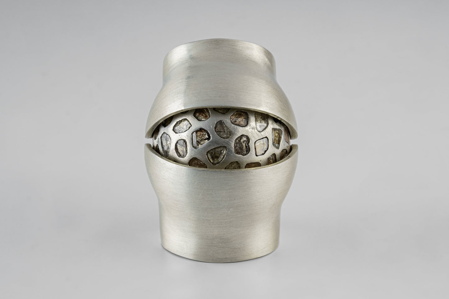 Parts of Four × Fangophilia—Joint Ring Pure (Knuckle Mega Pavé, MA+DIA) FAN2432-2-MA+DIA