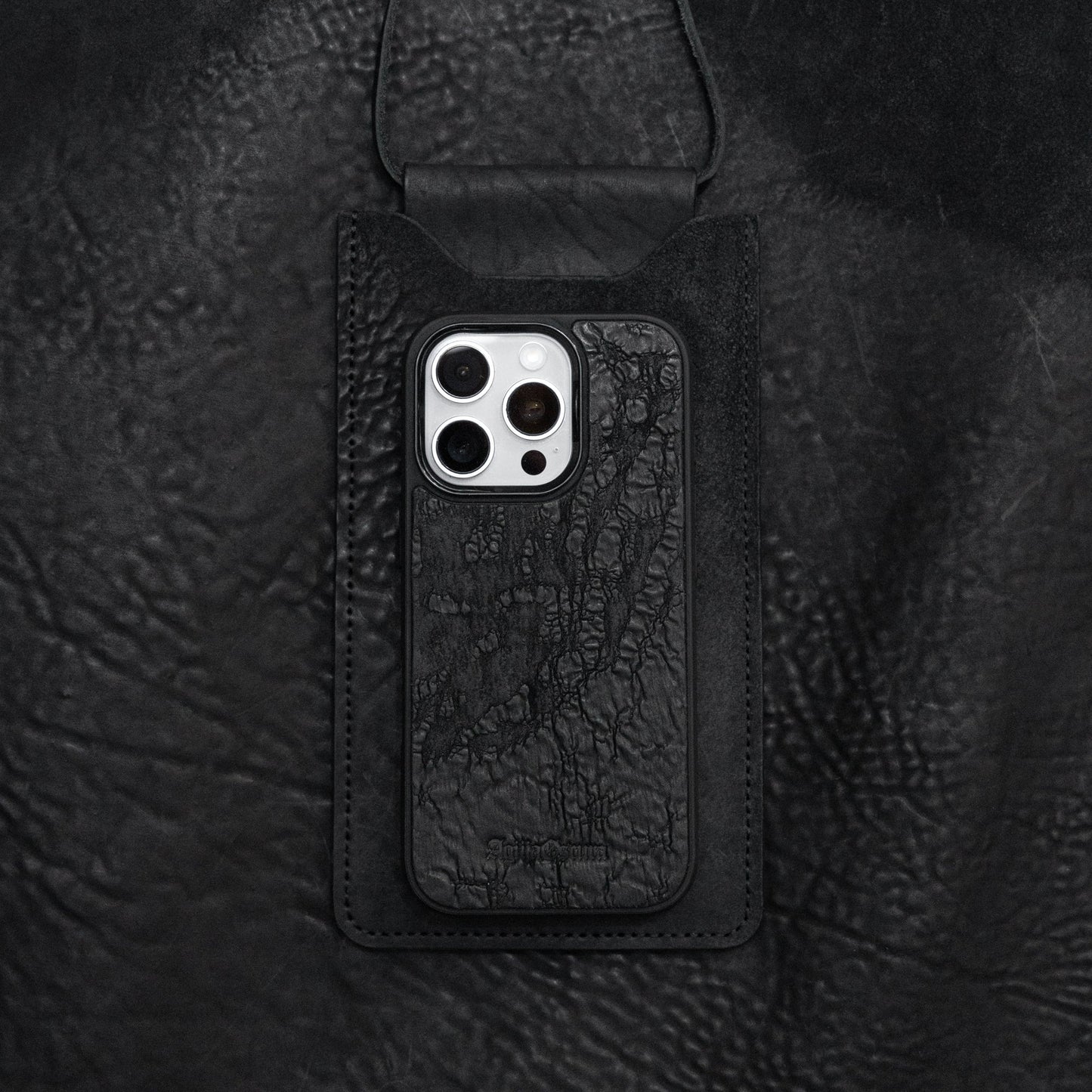 Black Reverse Culatta Talon Phone Pouch