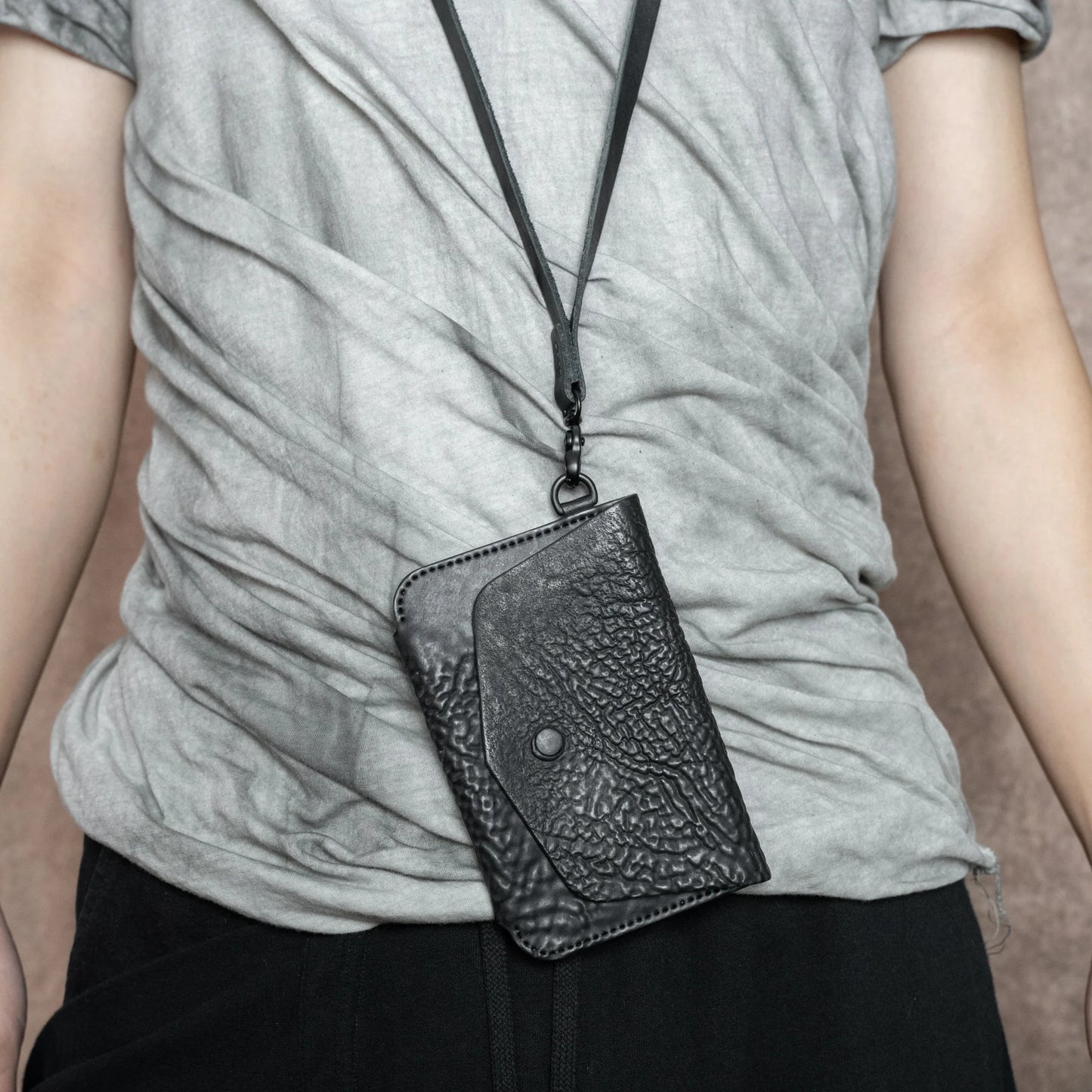 Black Reverse Culatta Viaje Travel Wallet