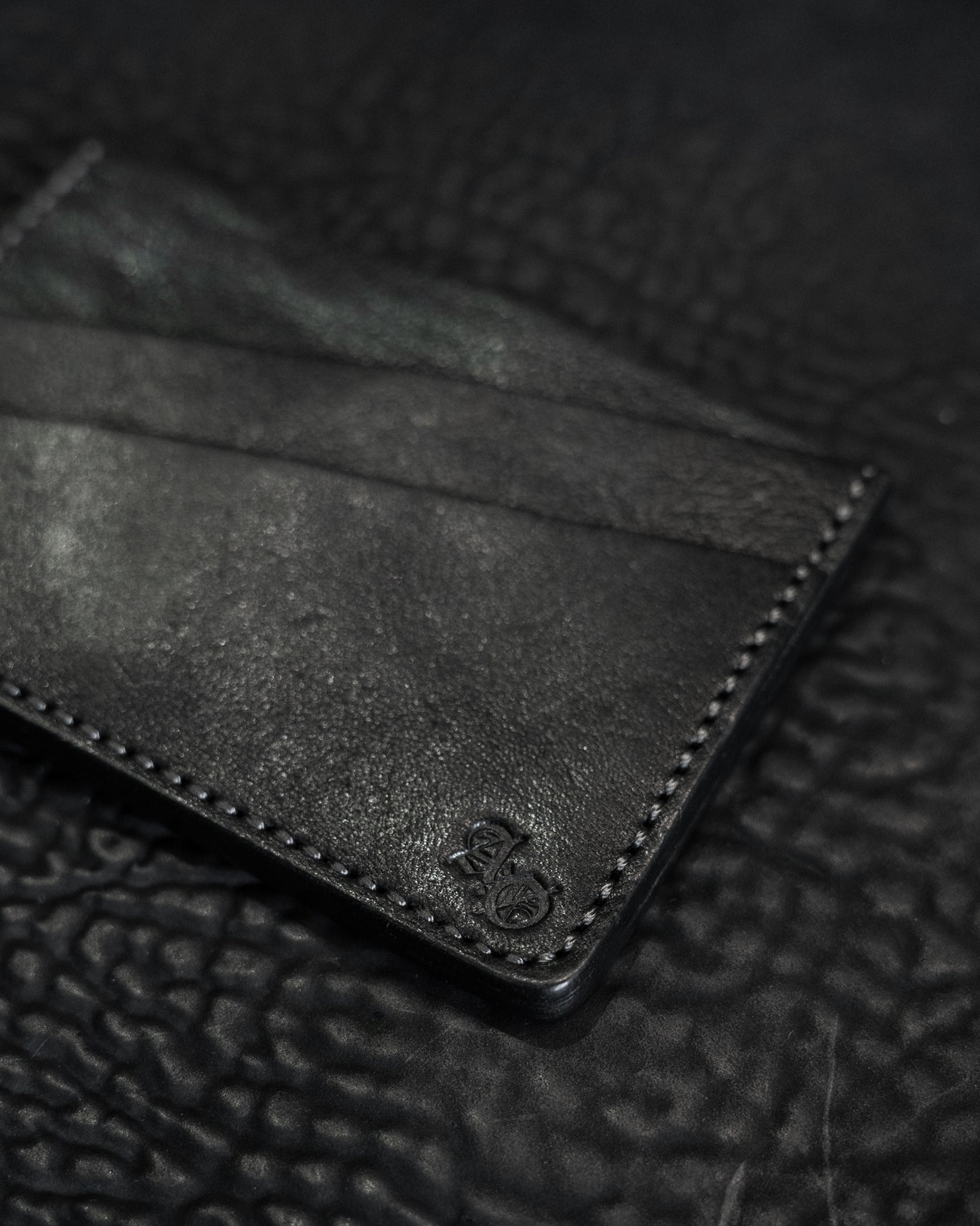 Black Culatta Horse Leather Luz Card Holder