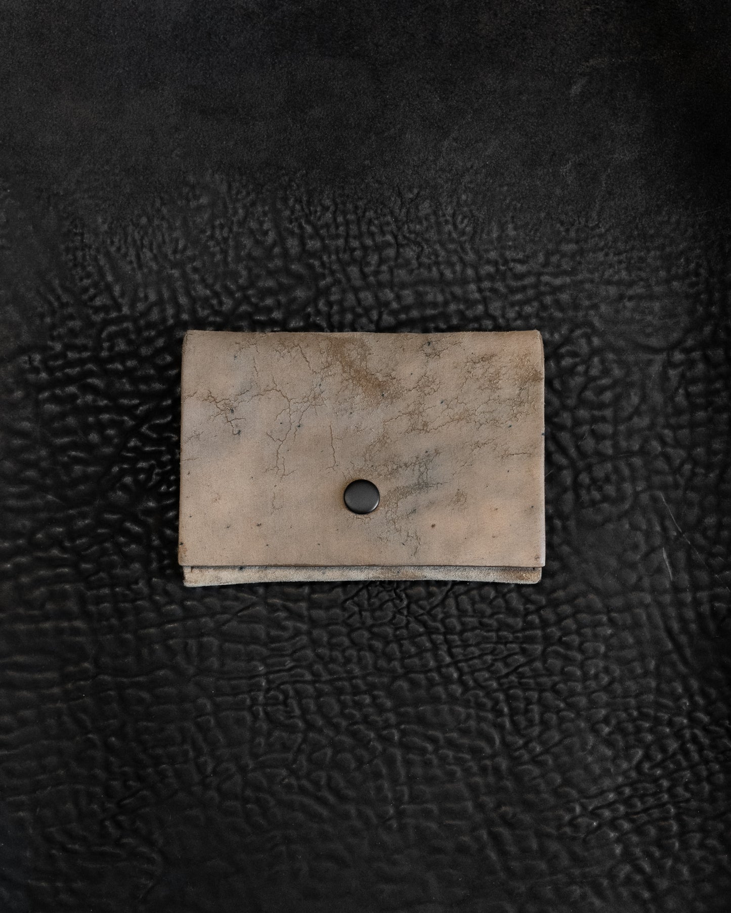 Greige Marmo Shell Cordovan Origen Snap Card Case