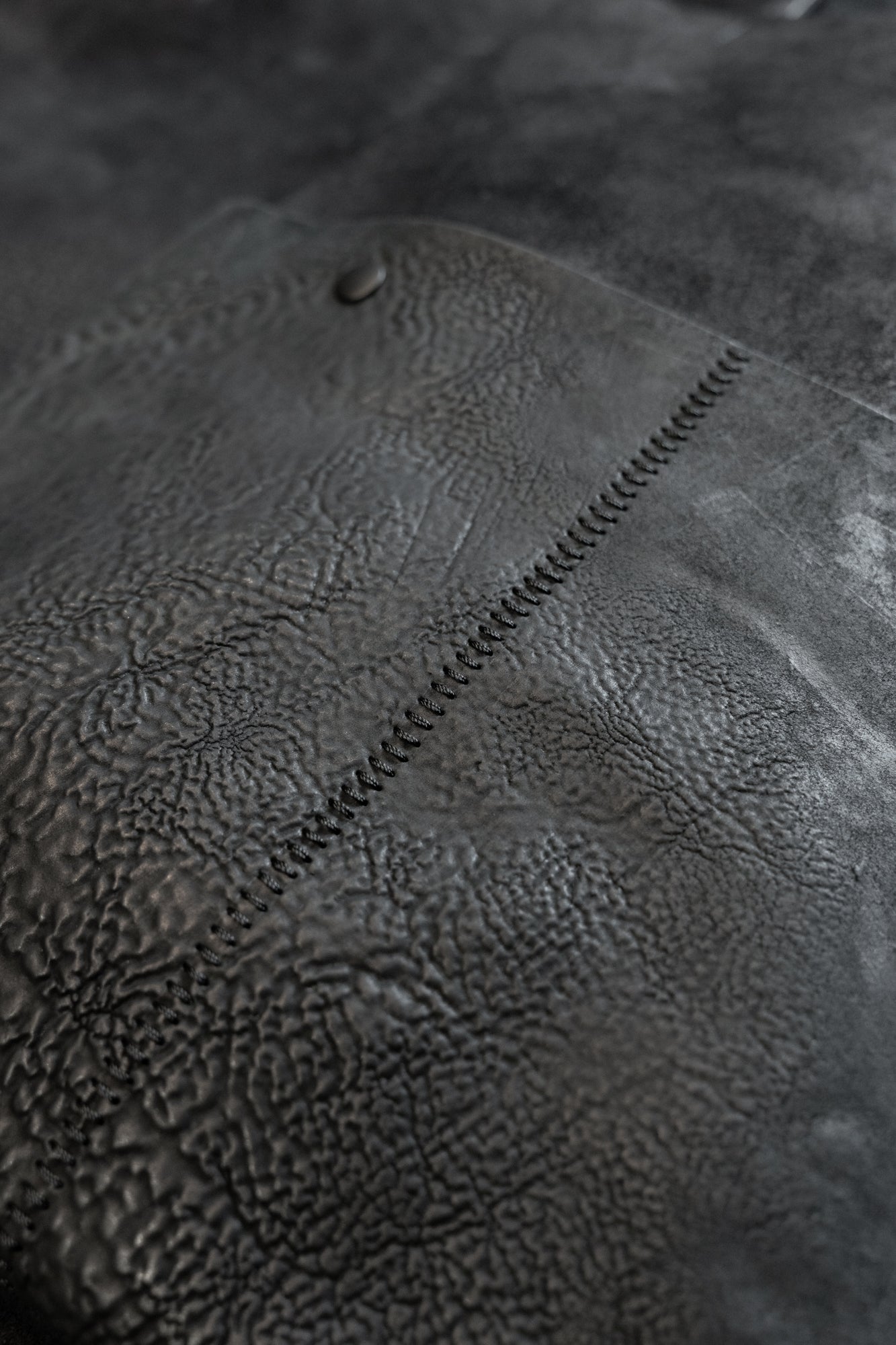 Black Reverse Horse Culatta Porta XL Tote Bag 2