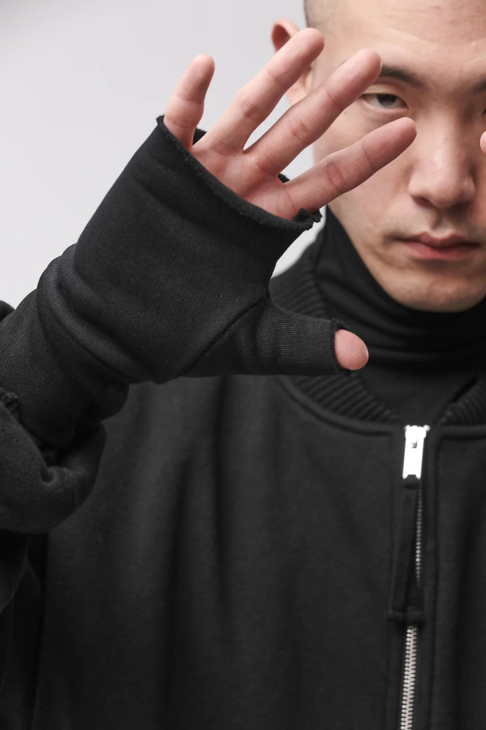 BLACK FINGERLESS COTTON GLOVES M55
