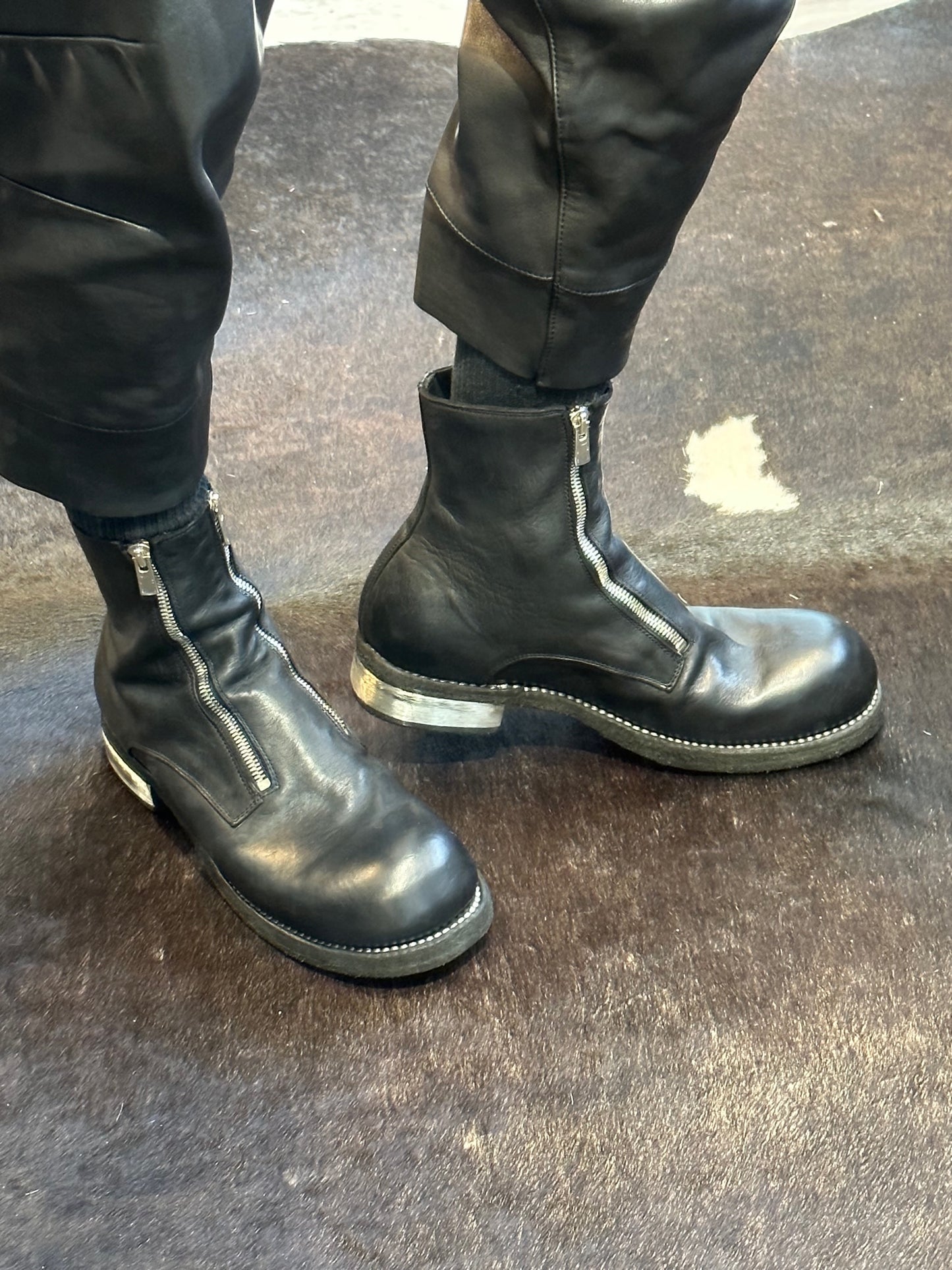 Black Soft Horse Leather Dual Front Zipper Boots GR07FZI