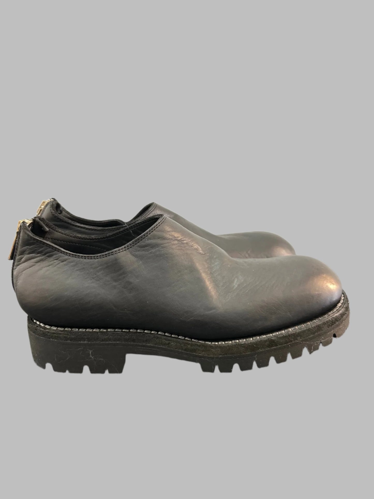 Black Back Zip Loafers Vibram 790V