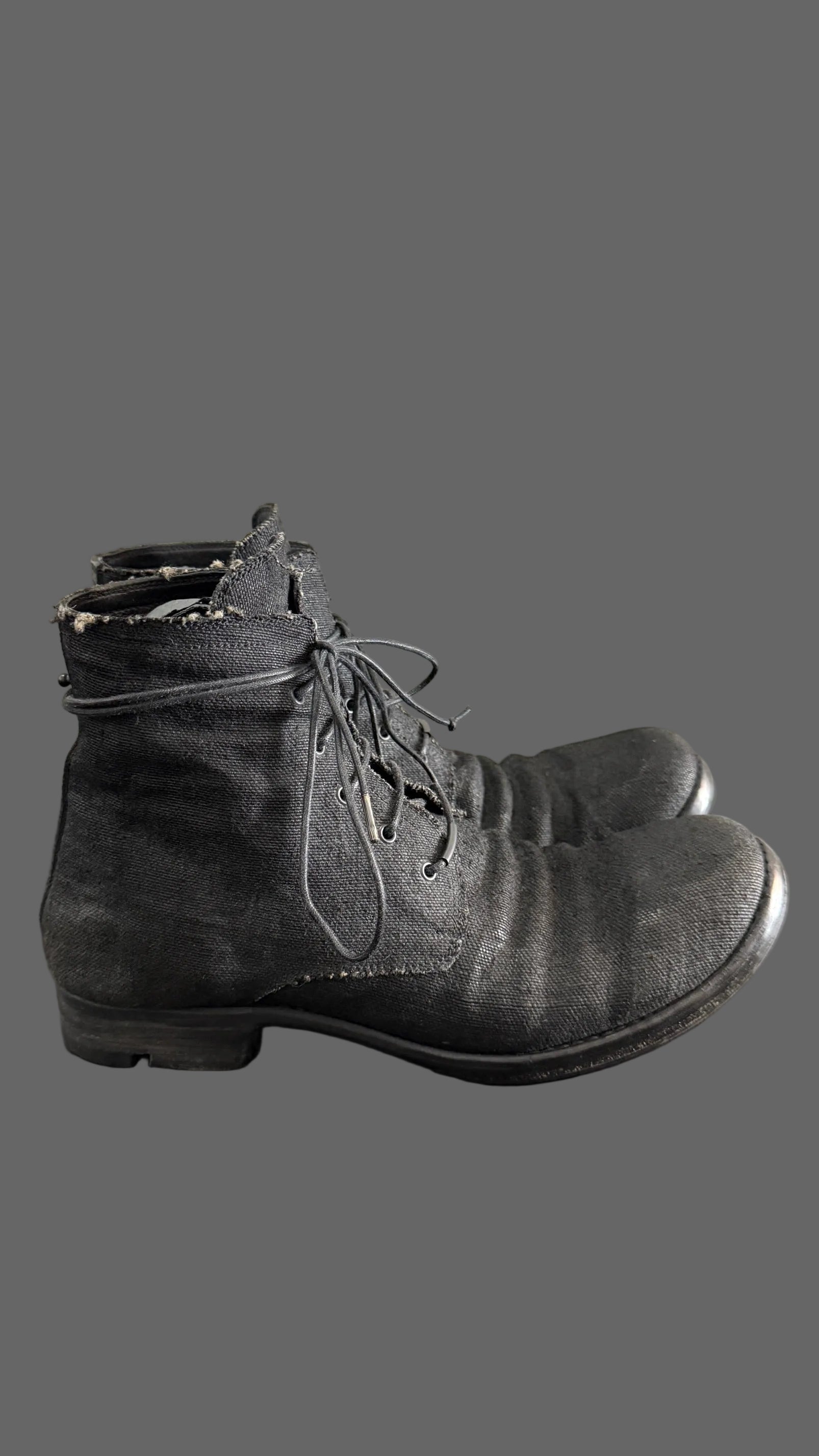 Shoes – The Archive