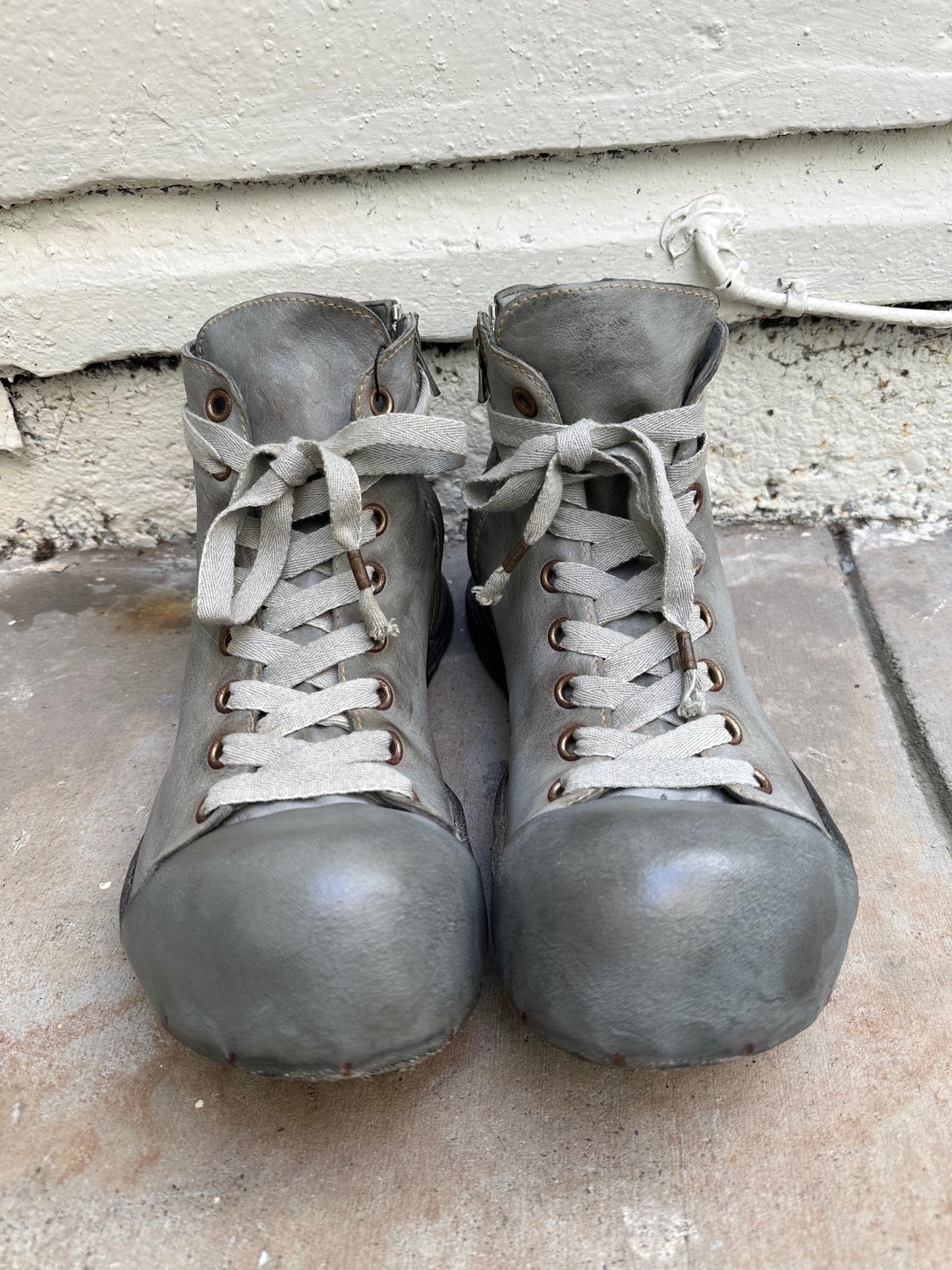 Fossil Grey BT BOULDER ZIPPER