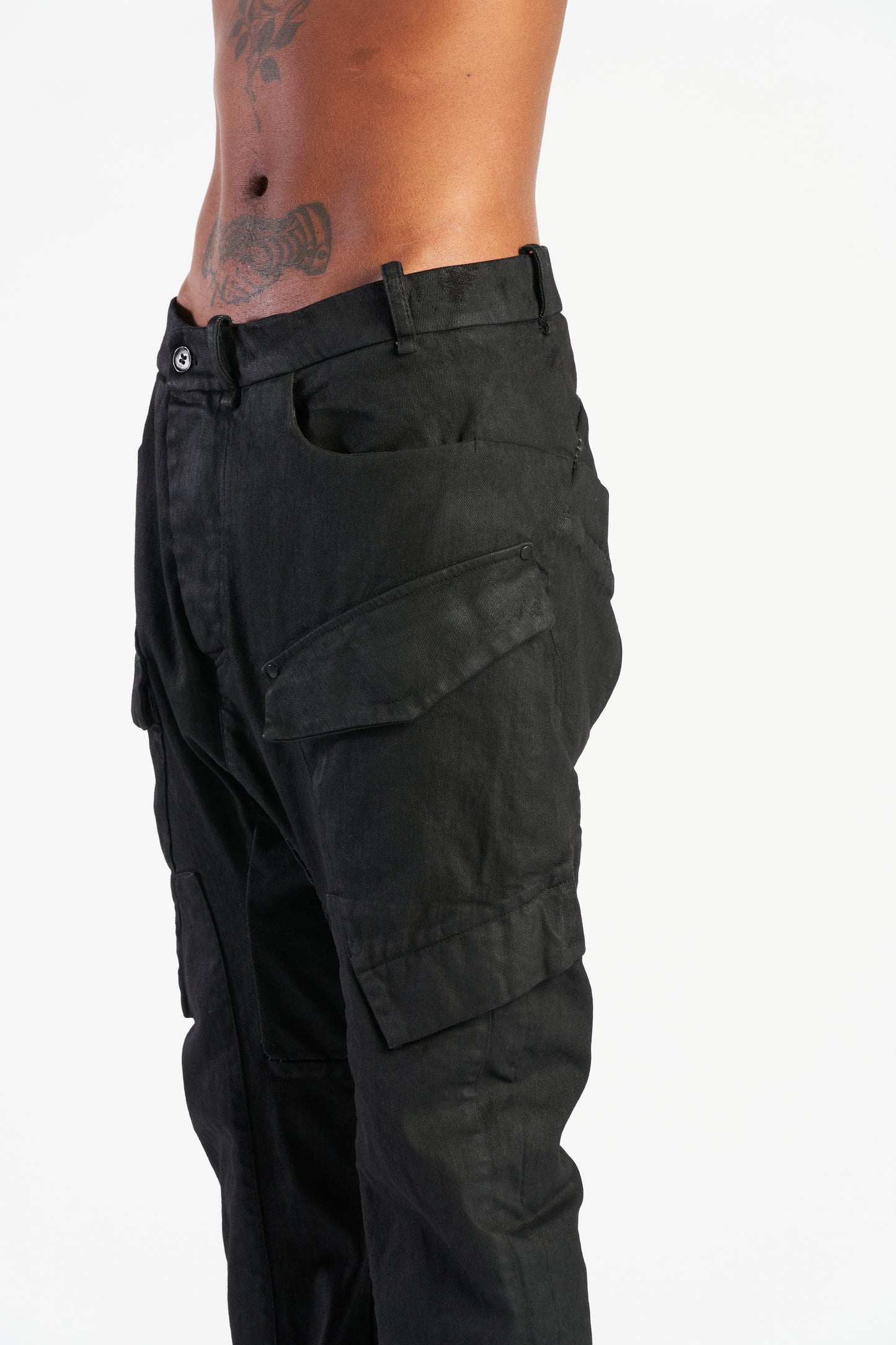 BLACK OVERDYED BAGGY KNEE PATCH JEANS M3762