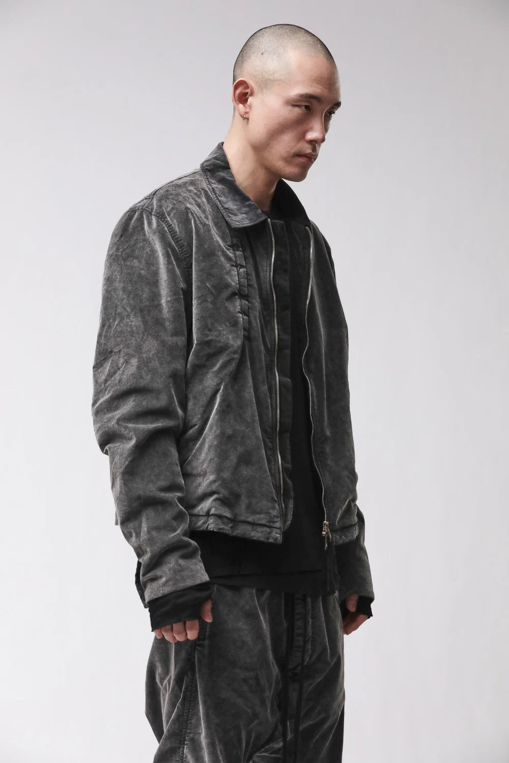 USED GREY VELVET TRUCKER JACKET MJ94