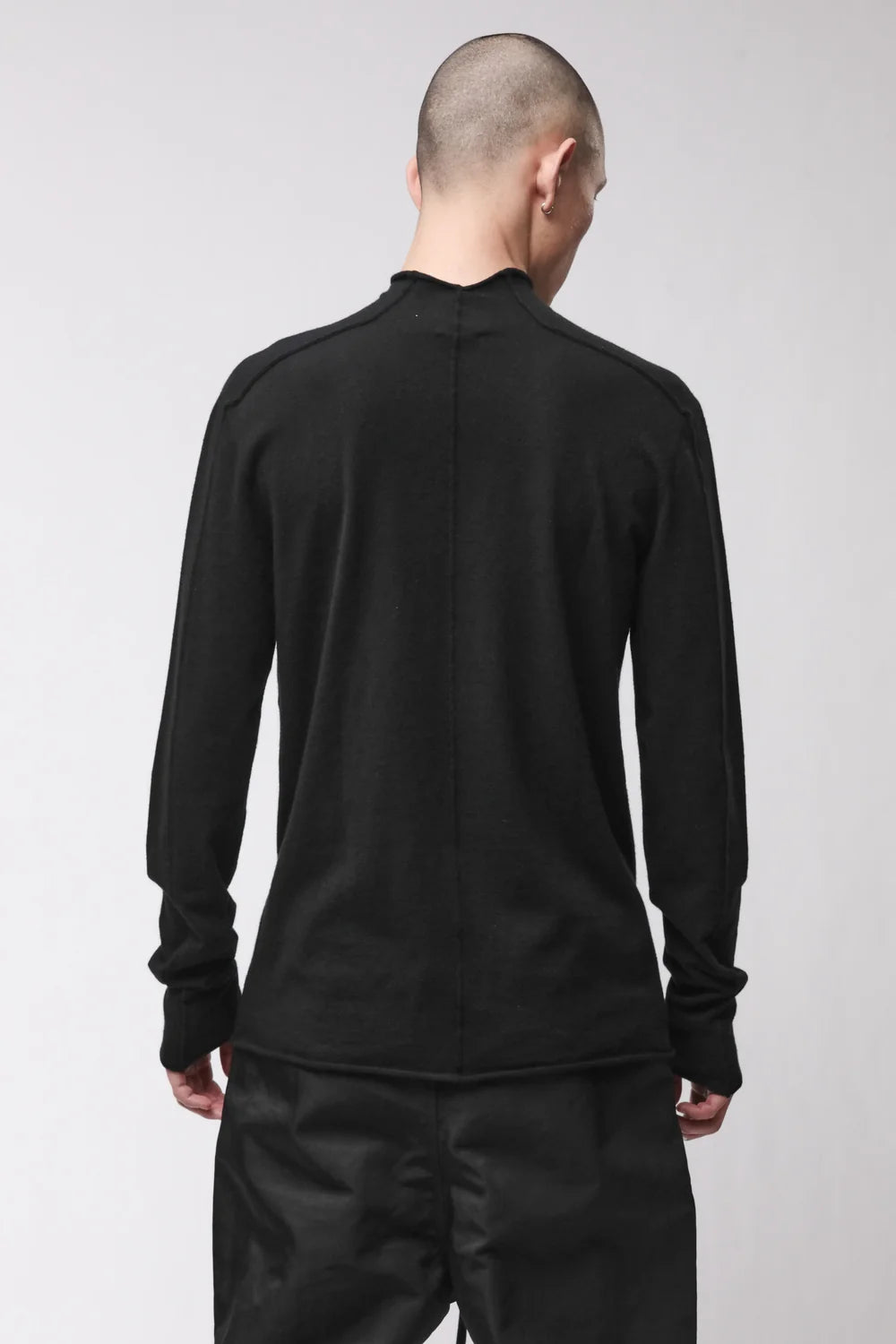 BLACK CASHMERE ROLL-NECK SWEATER MK 130