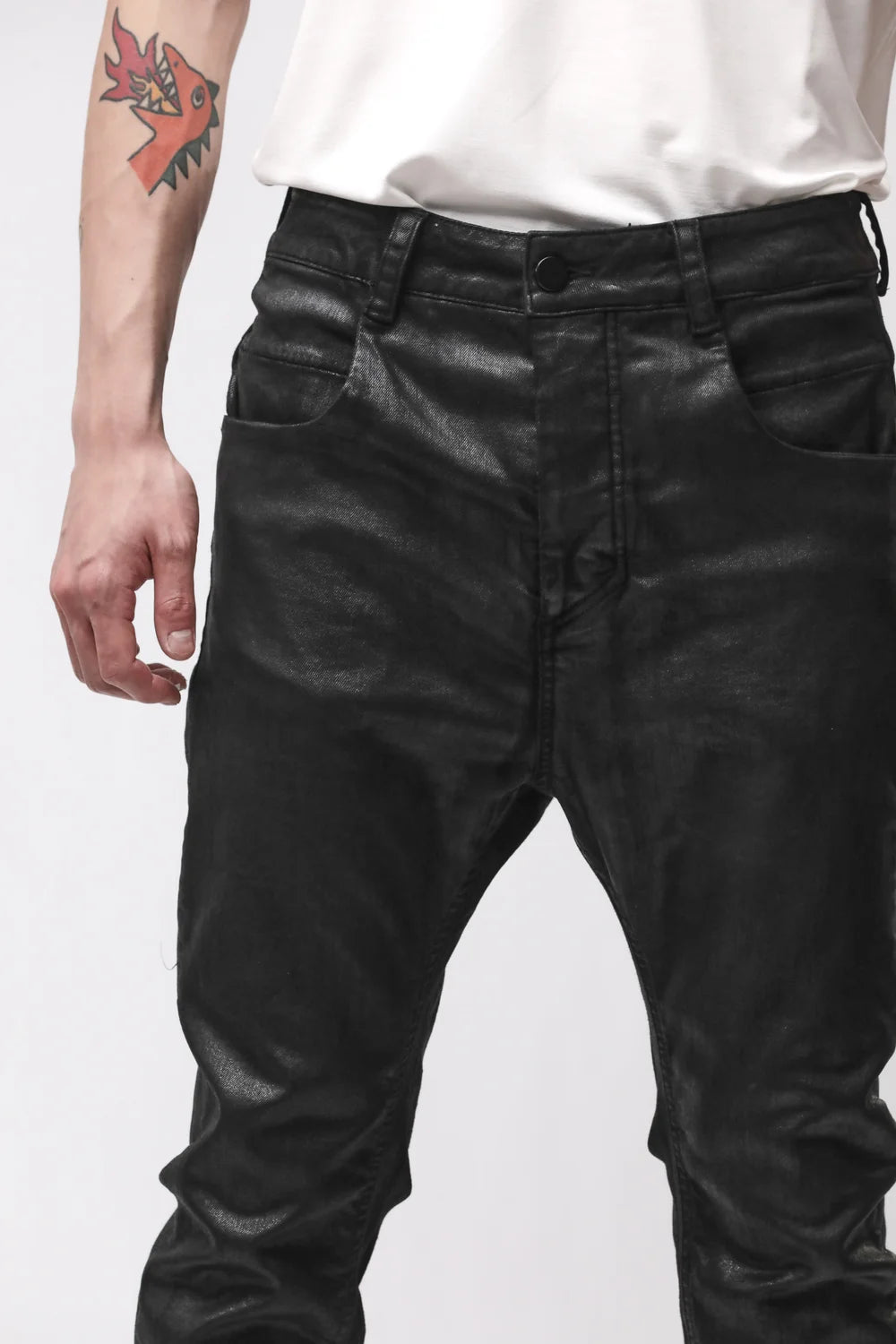 BLACK COATED SLIM DENIM JEANS MT 107