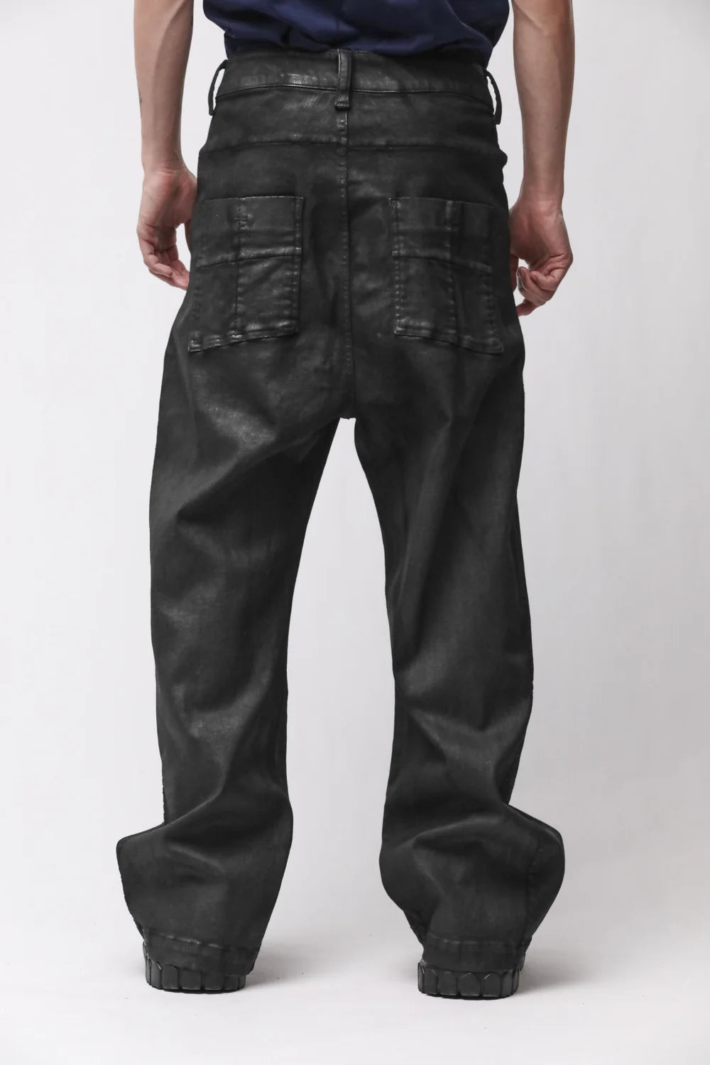 BLACK COATED WIDE LEG DENIM PANTS MT 108