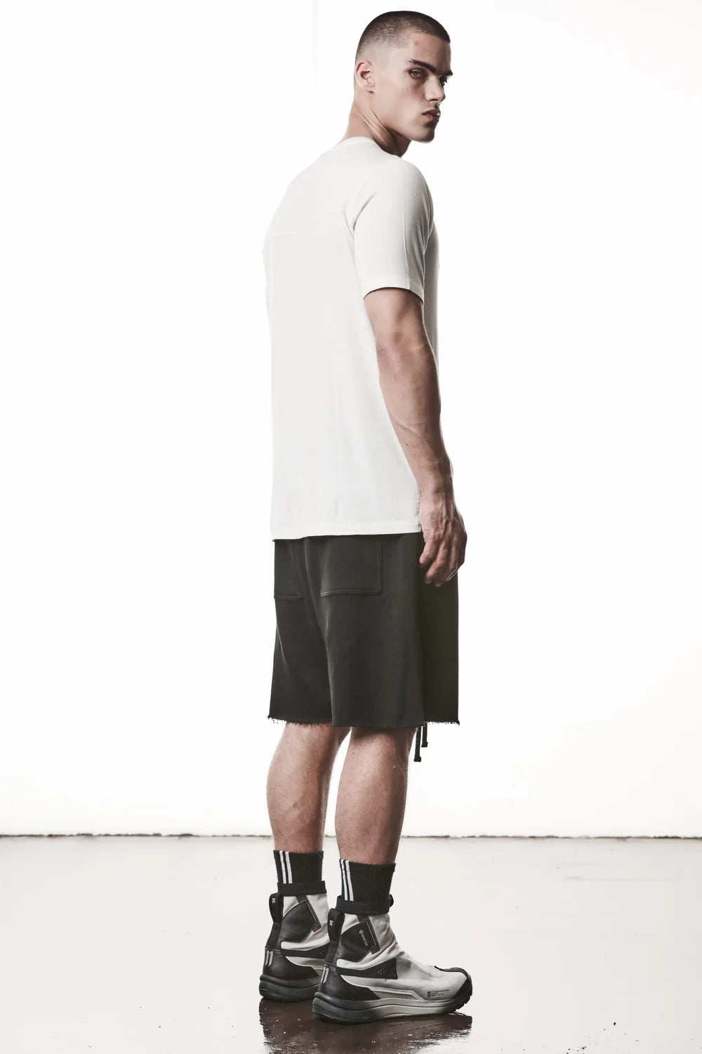 Off White V-neck Modal Silk T-shirt MTS 945