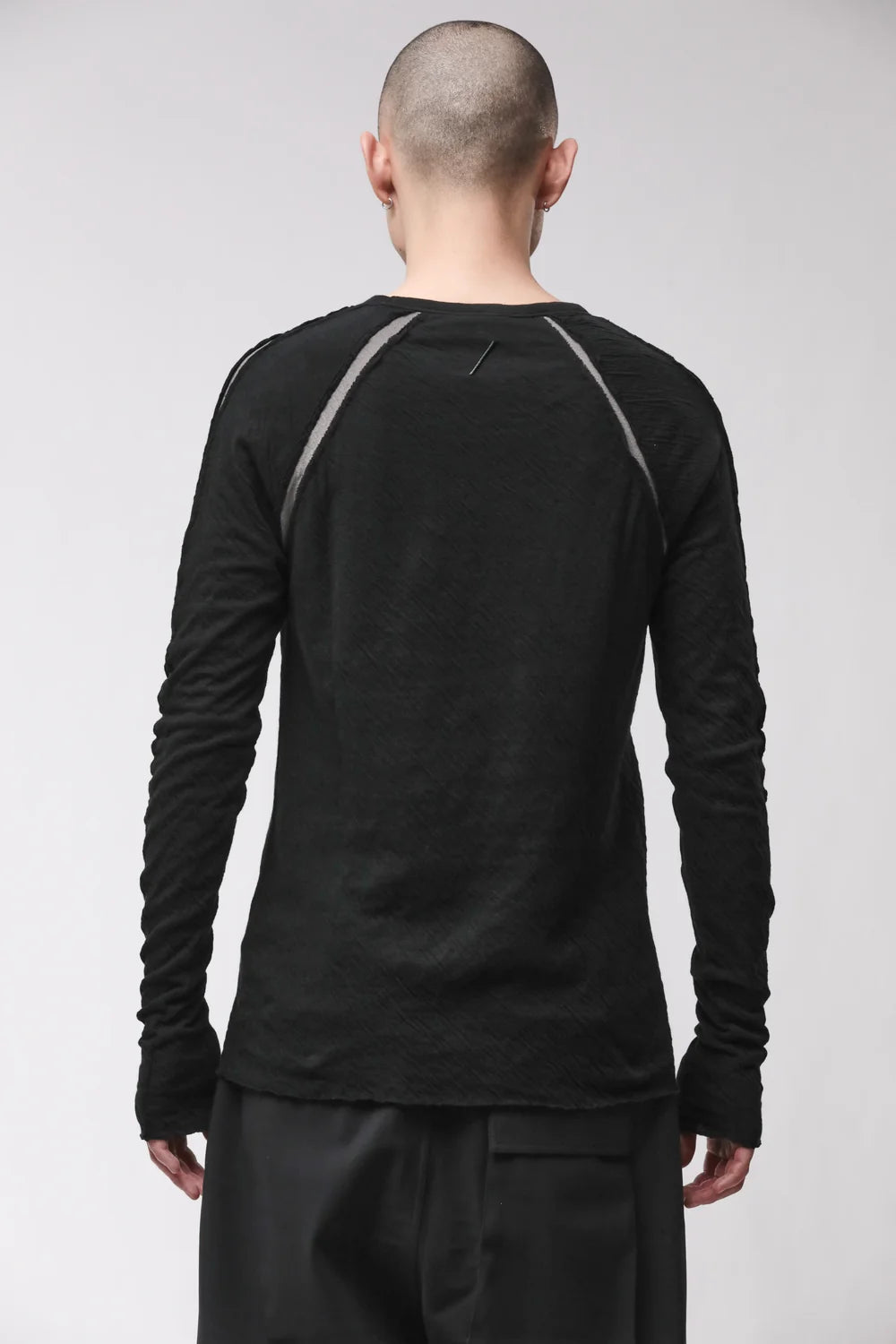 BLACK RAGLAN LONG SLEEVE T-SHIRT MTS 982