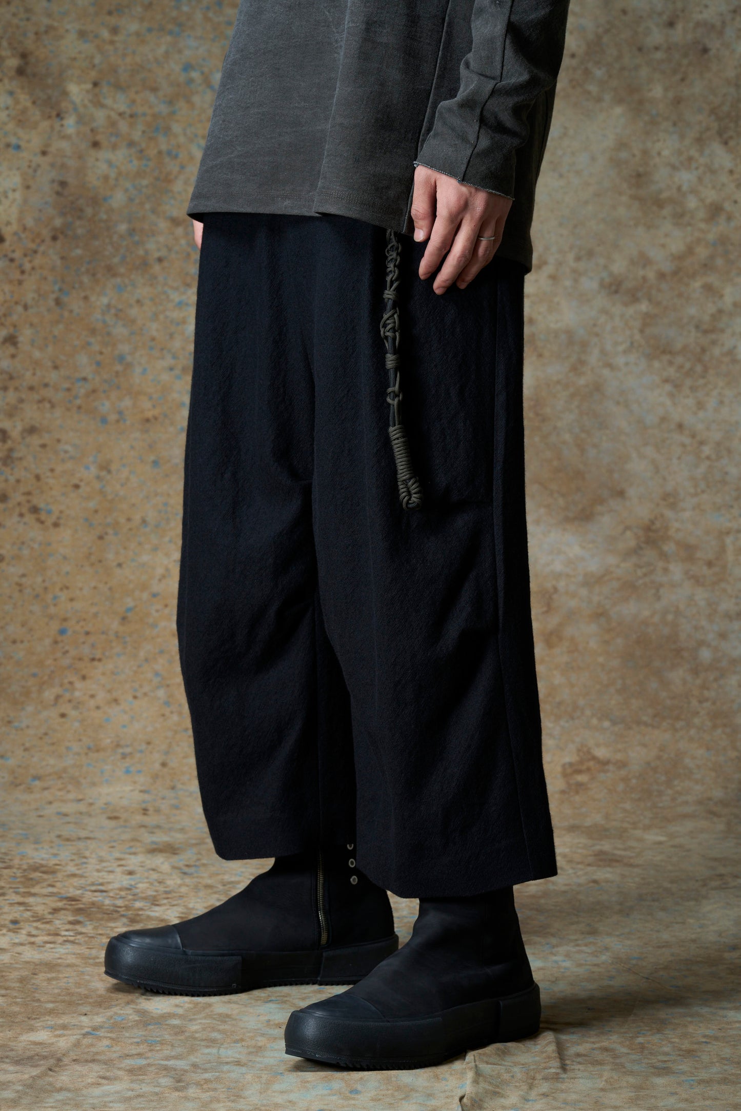 Black Baggy Cropped Leg Wool Pants