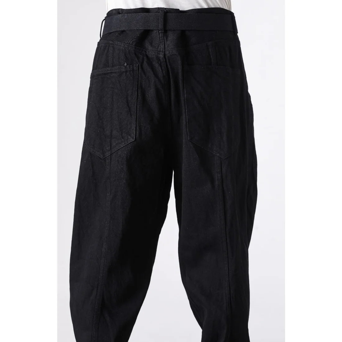 BLACK DENIM BELTED WIDE PANTS