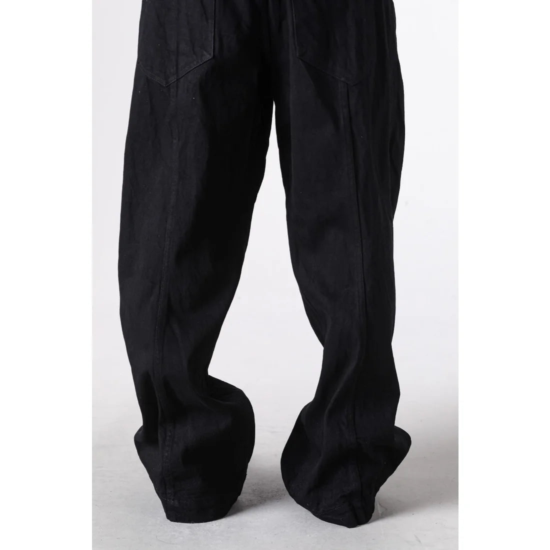 BLACK DENIM BELTED WIDE PANTS