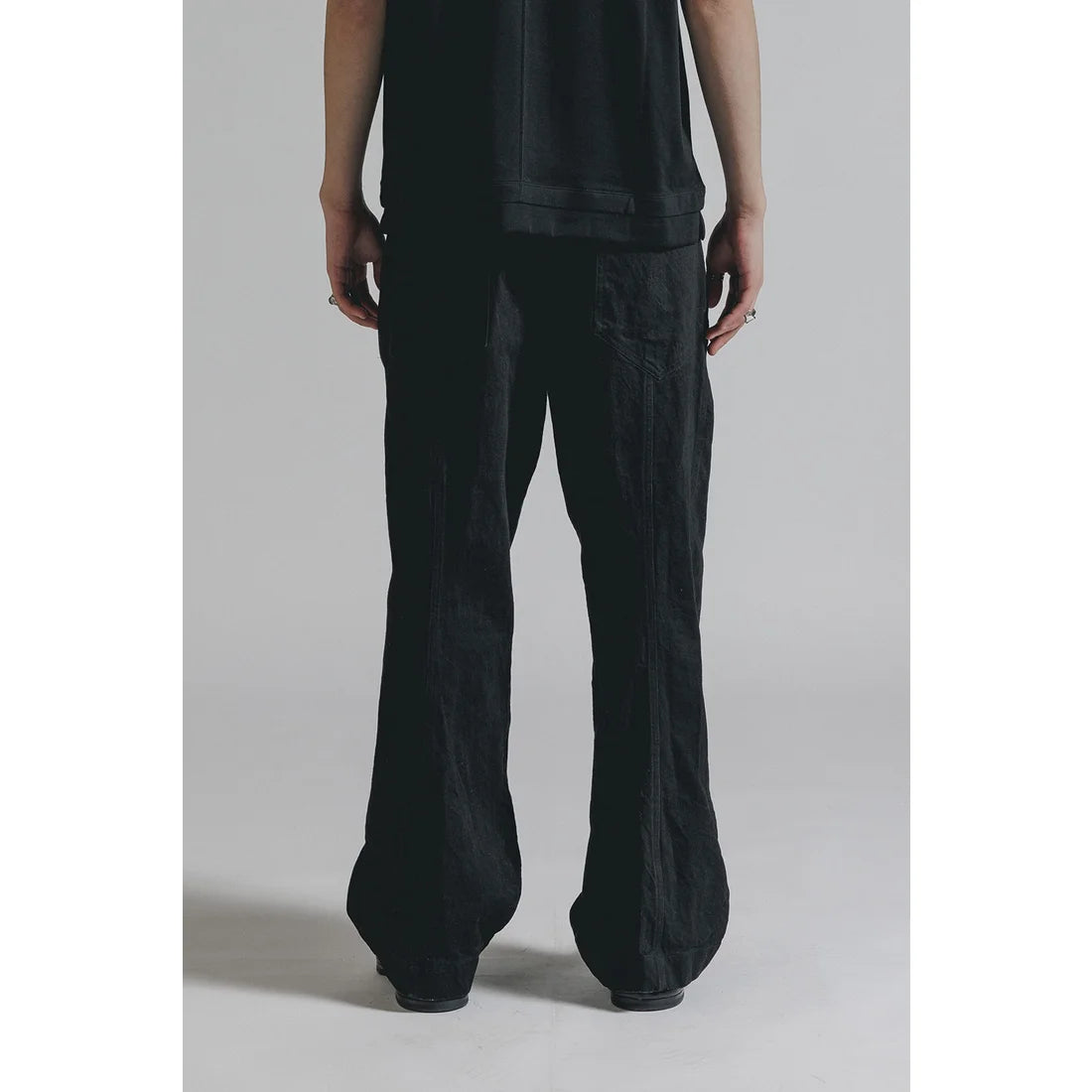 BLACK DENIM BELTED WIDE PANTS