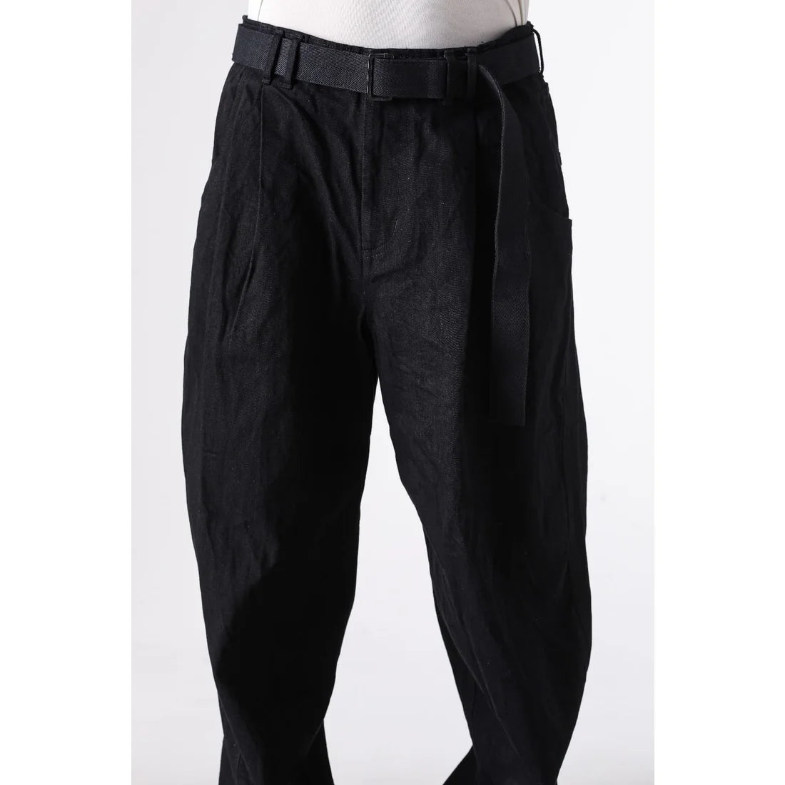 BLACK DENIM BELTED WIDE PANTS