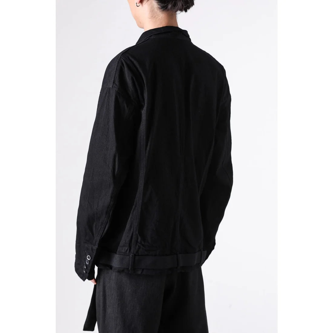 BLACK DENIM BELTED CROPPED JACKET