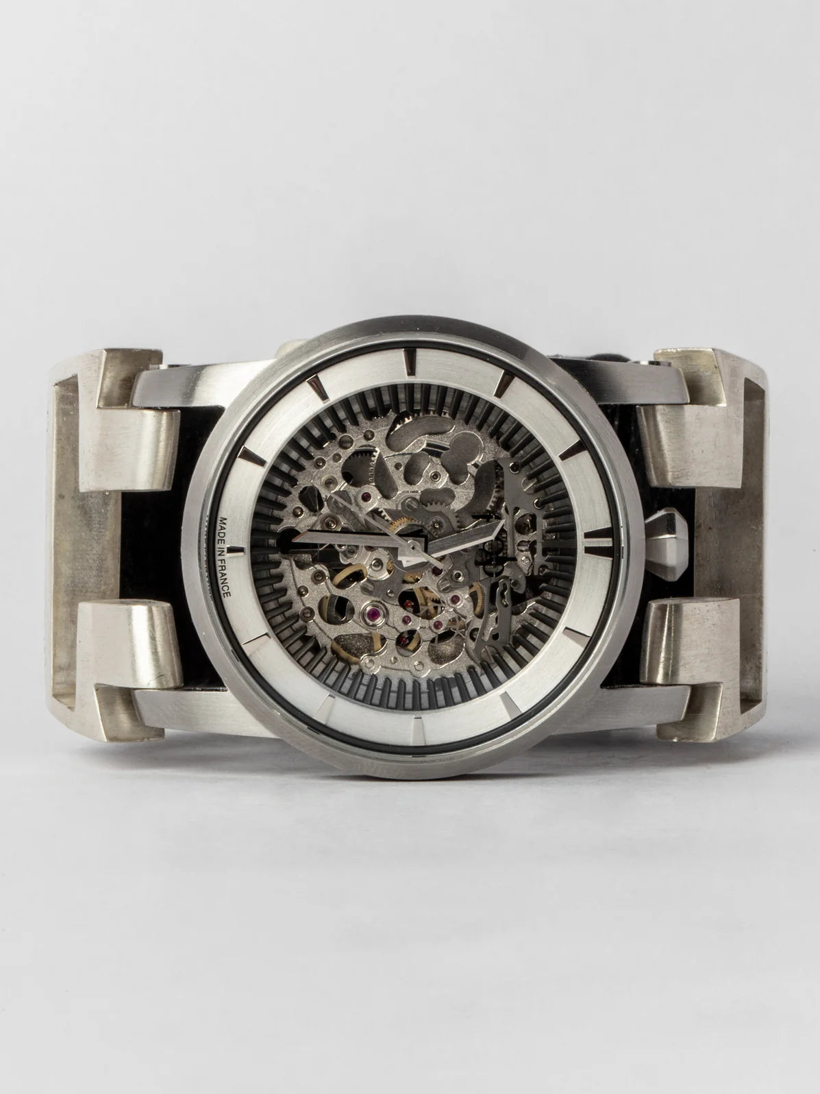 P4—FOB Watch #426 Hyperstrap-T Buckle Silver Skeleton MA-NG