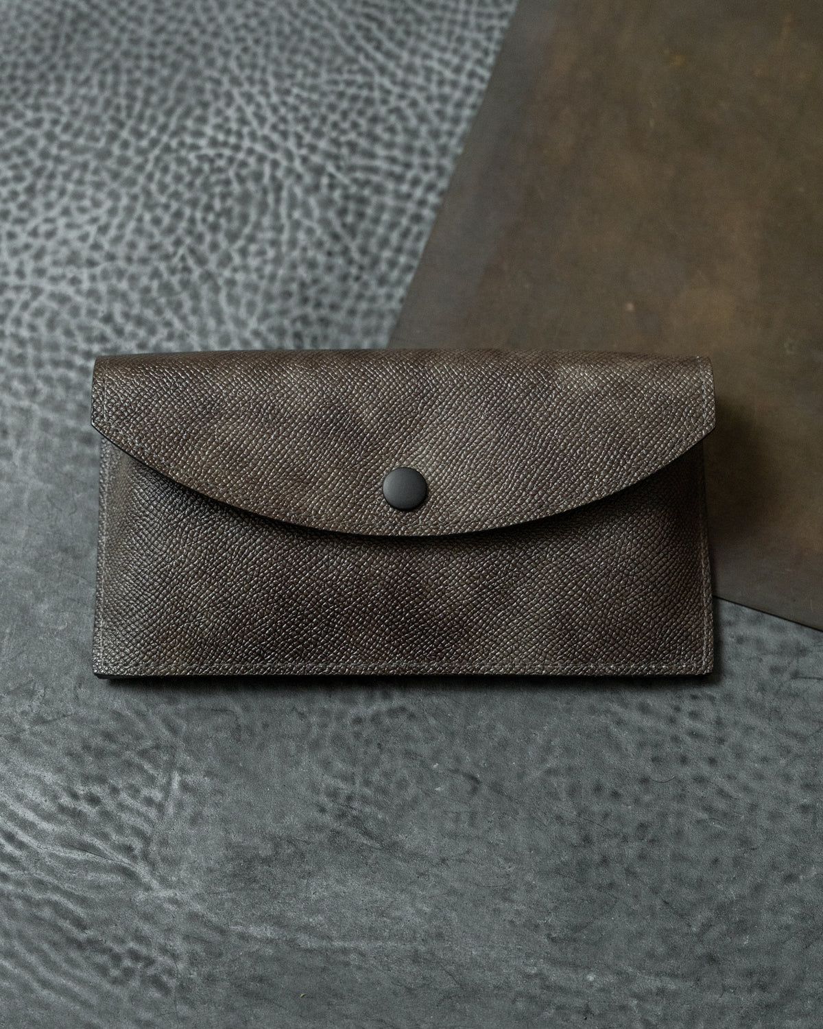 Museum Calf Italian Leather Eyewear Snap Case
