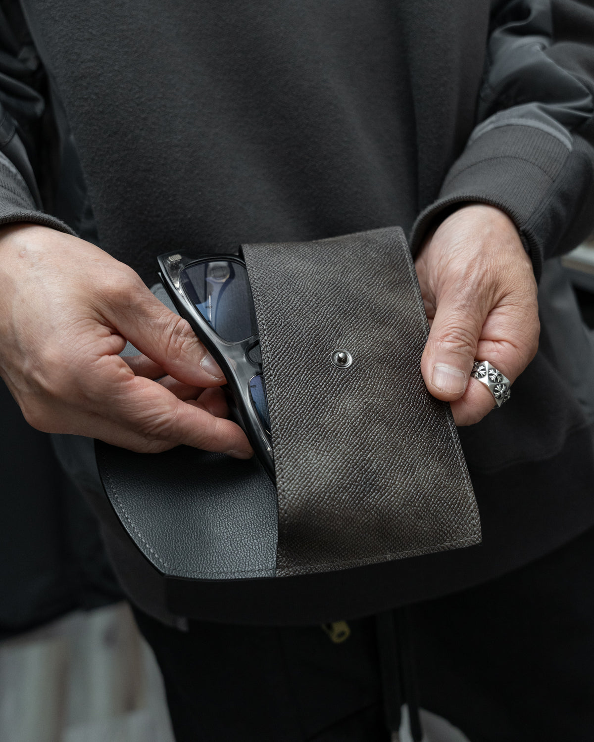 Museum Calf Italian Leather Eyewear Snap Case
